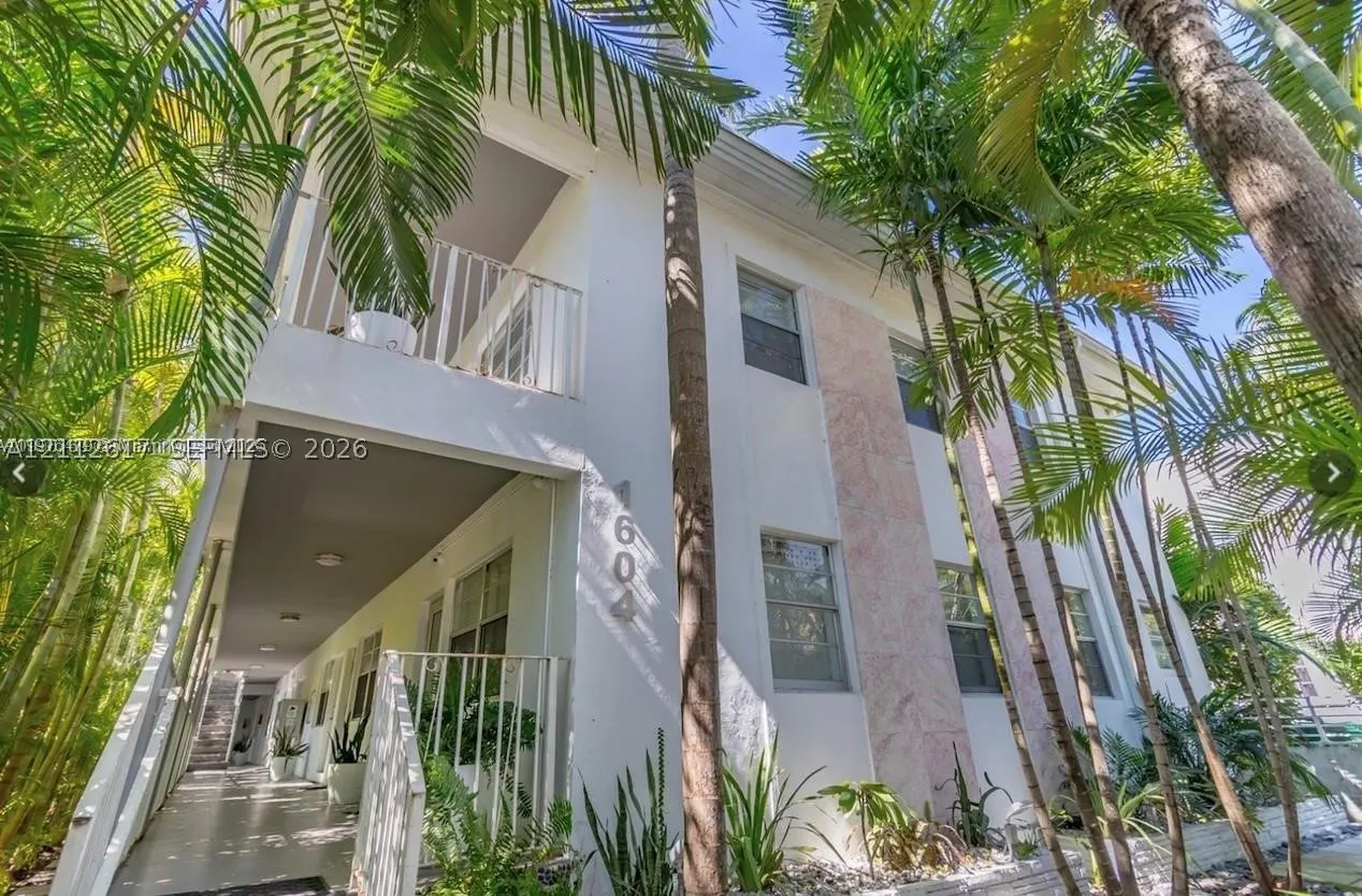 1604 Drexel Ave #201