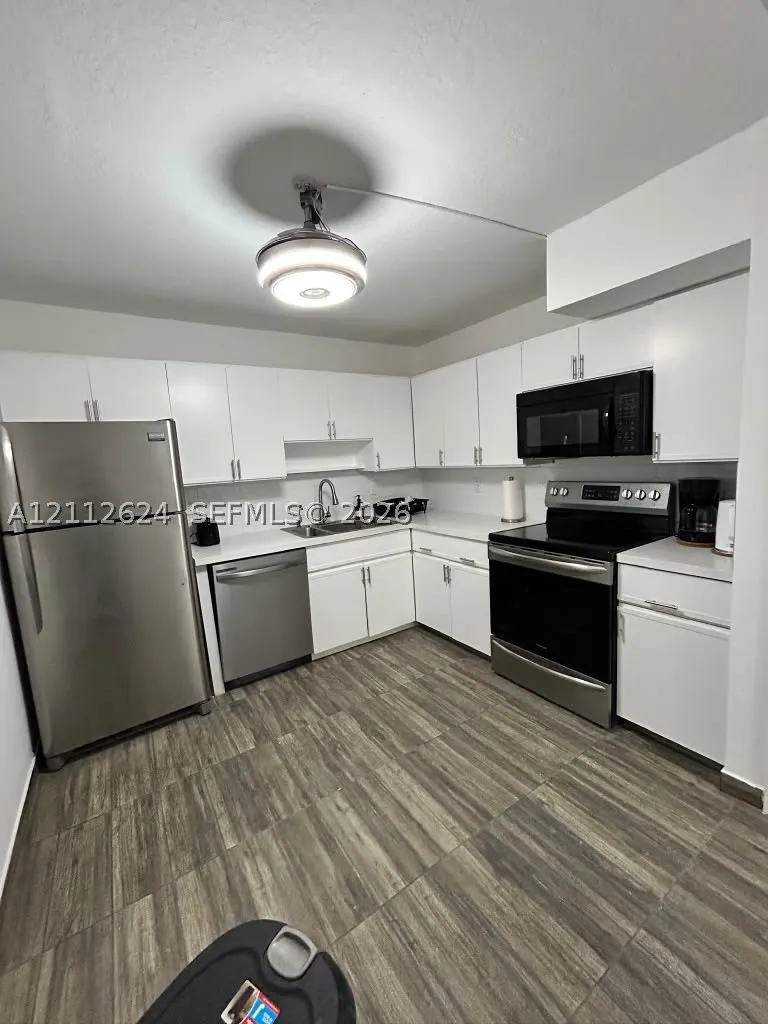 3113 S Ocean Dr #302