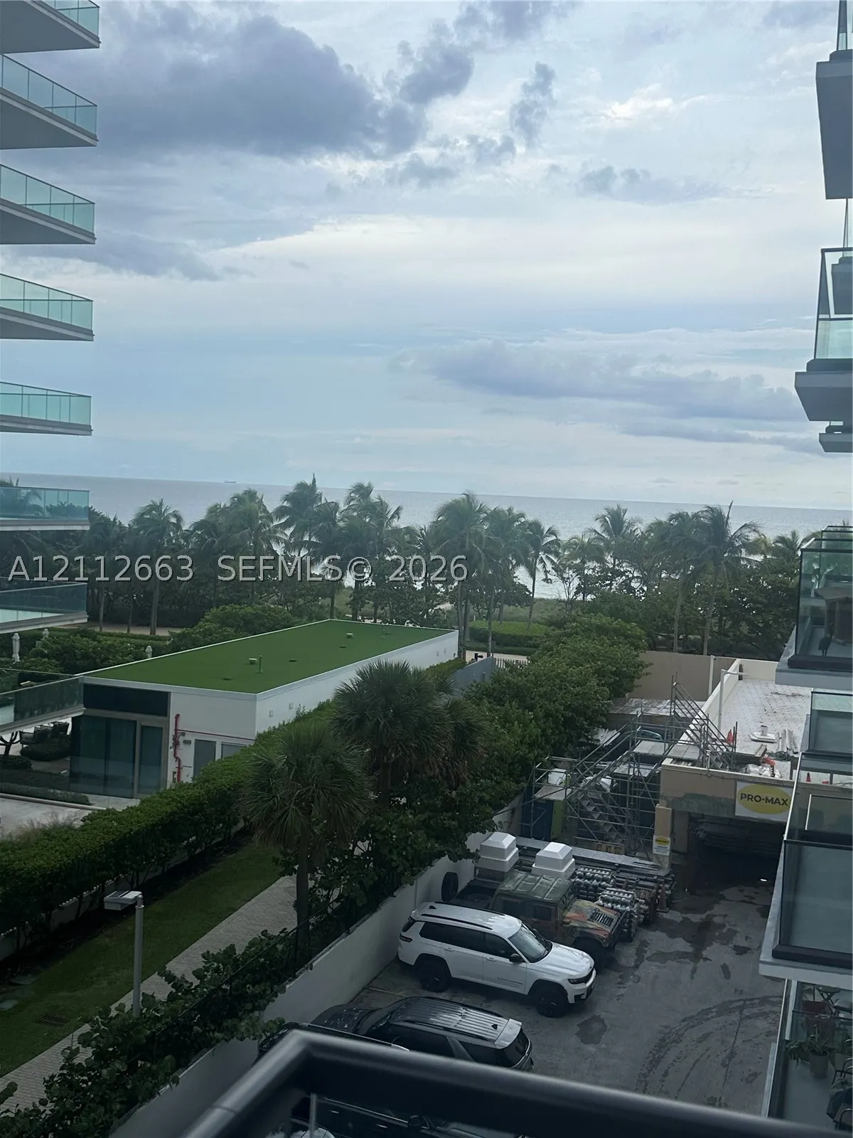 10185 Collins Ave #523