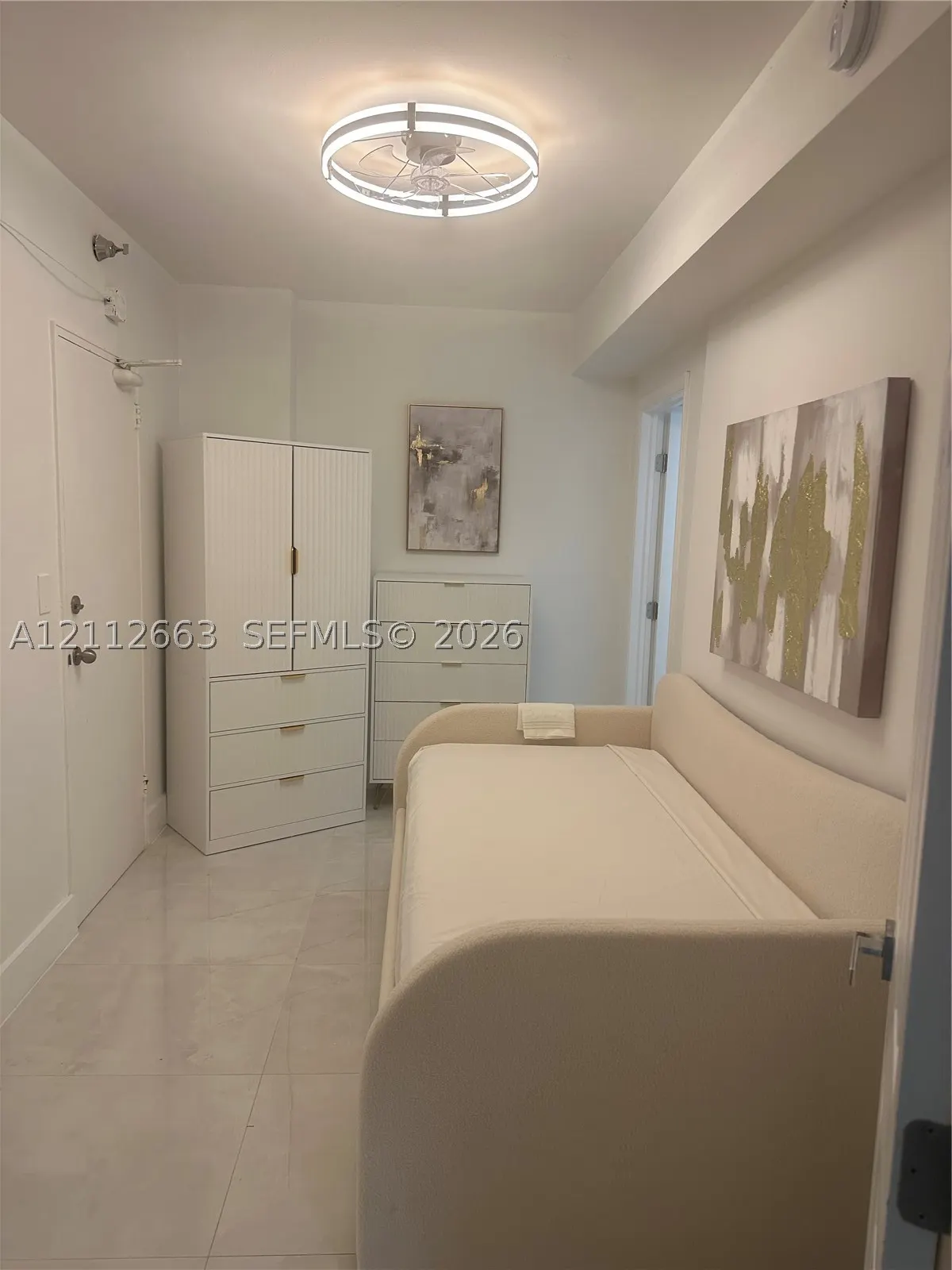 10185 Collins Ave #523