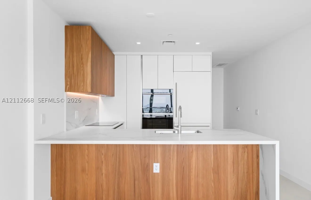 1400 Biscayne Blvd #1803