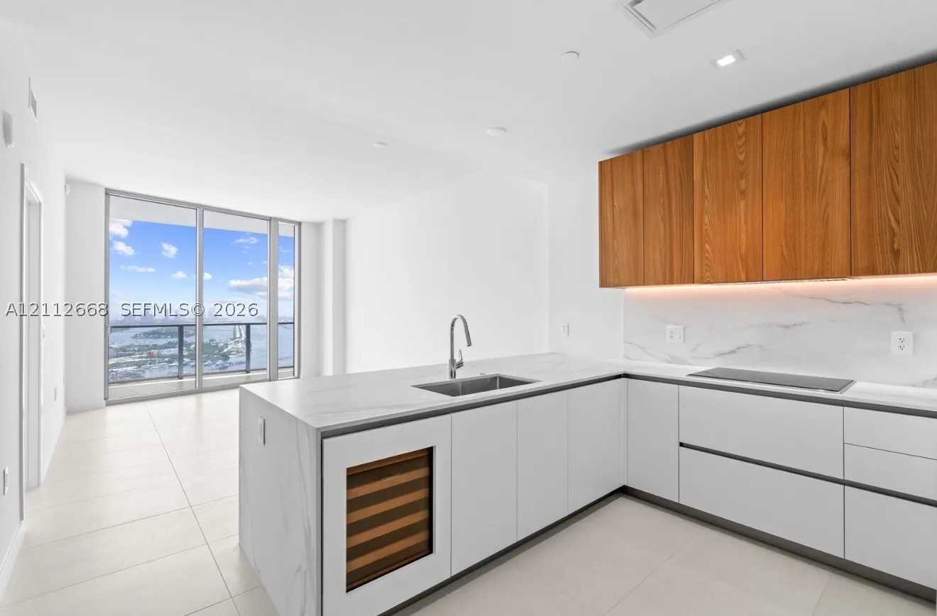 1400 Biscayne Blvd #1803