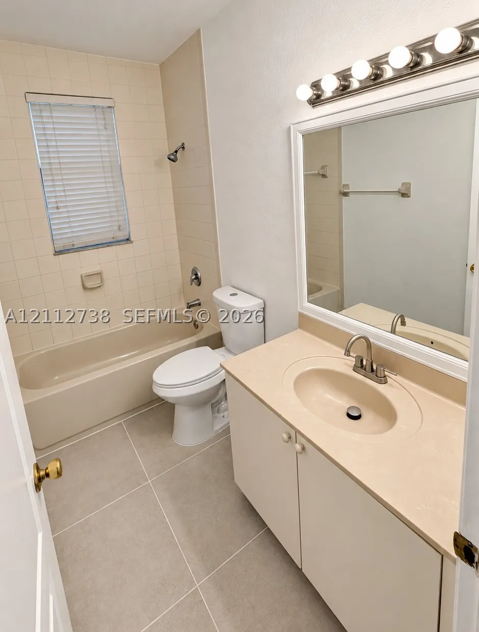 2461 SE 16th Ter #200