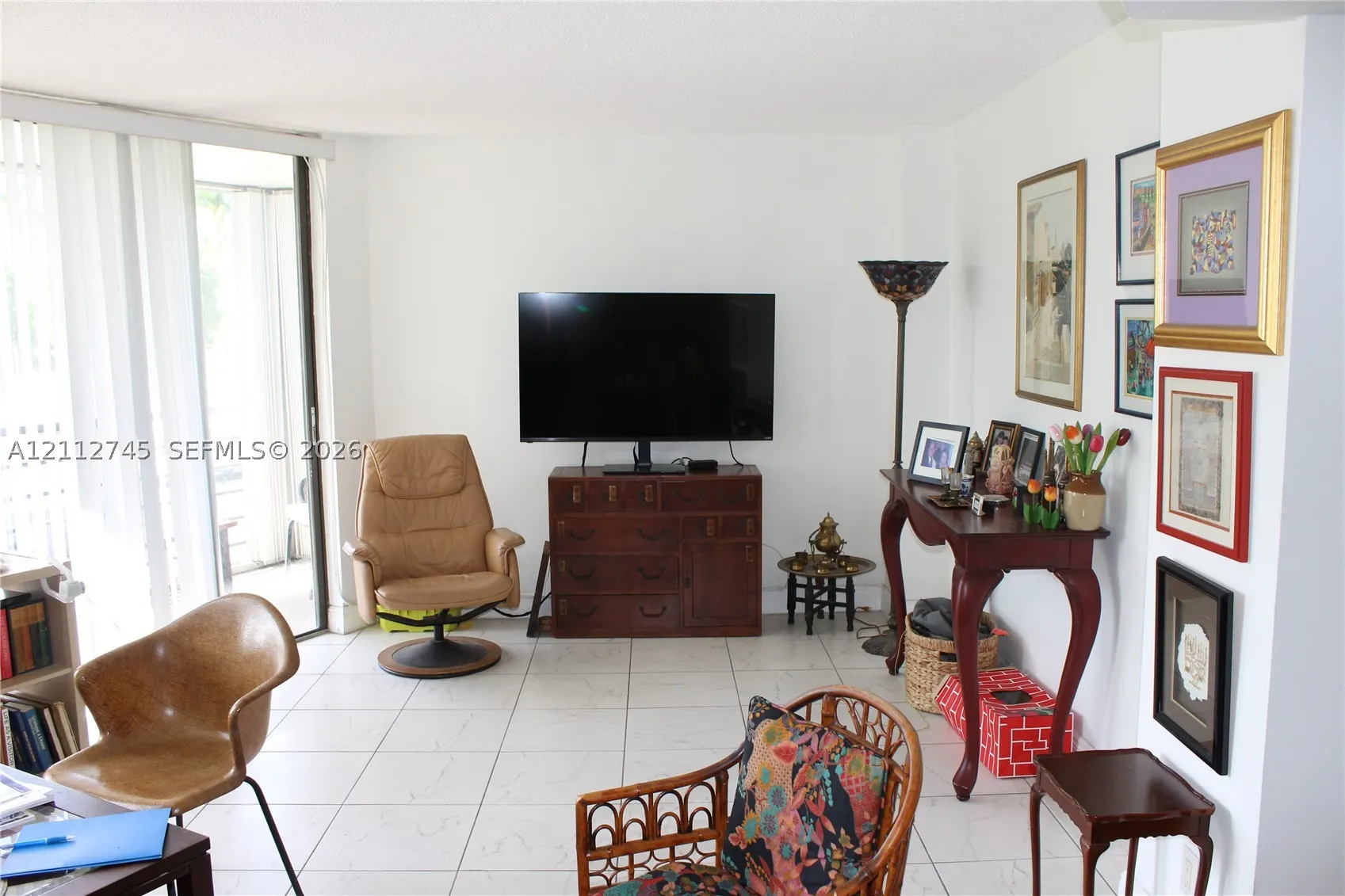 20500 W Country Club Dr #202