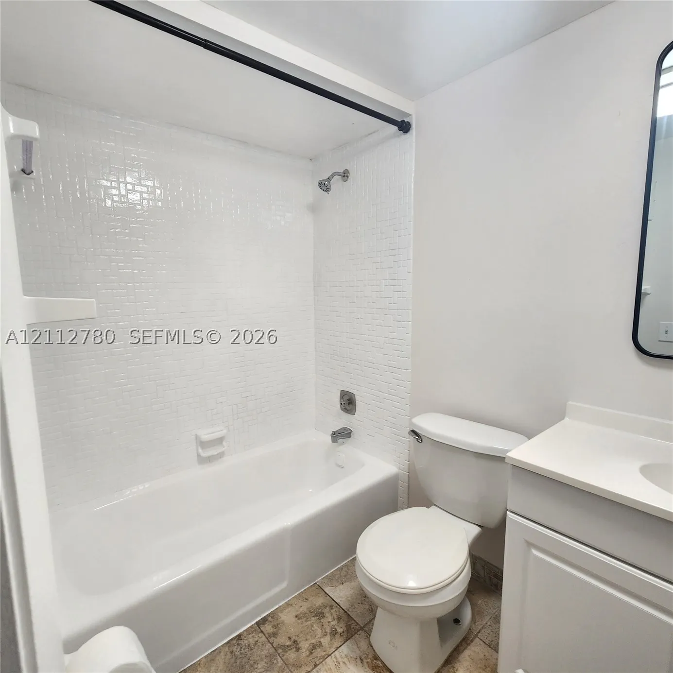 11011 S Lakeview Dr #11011