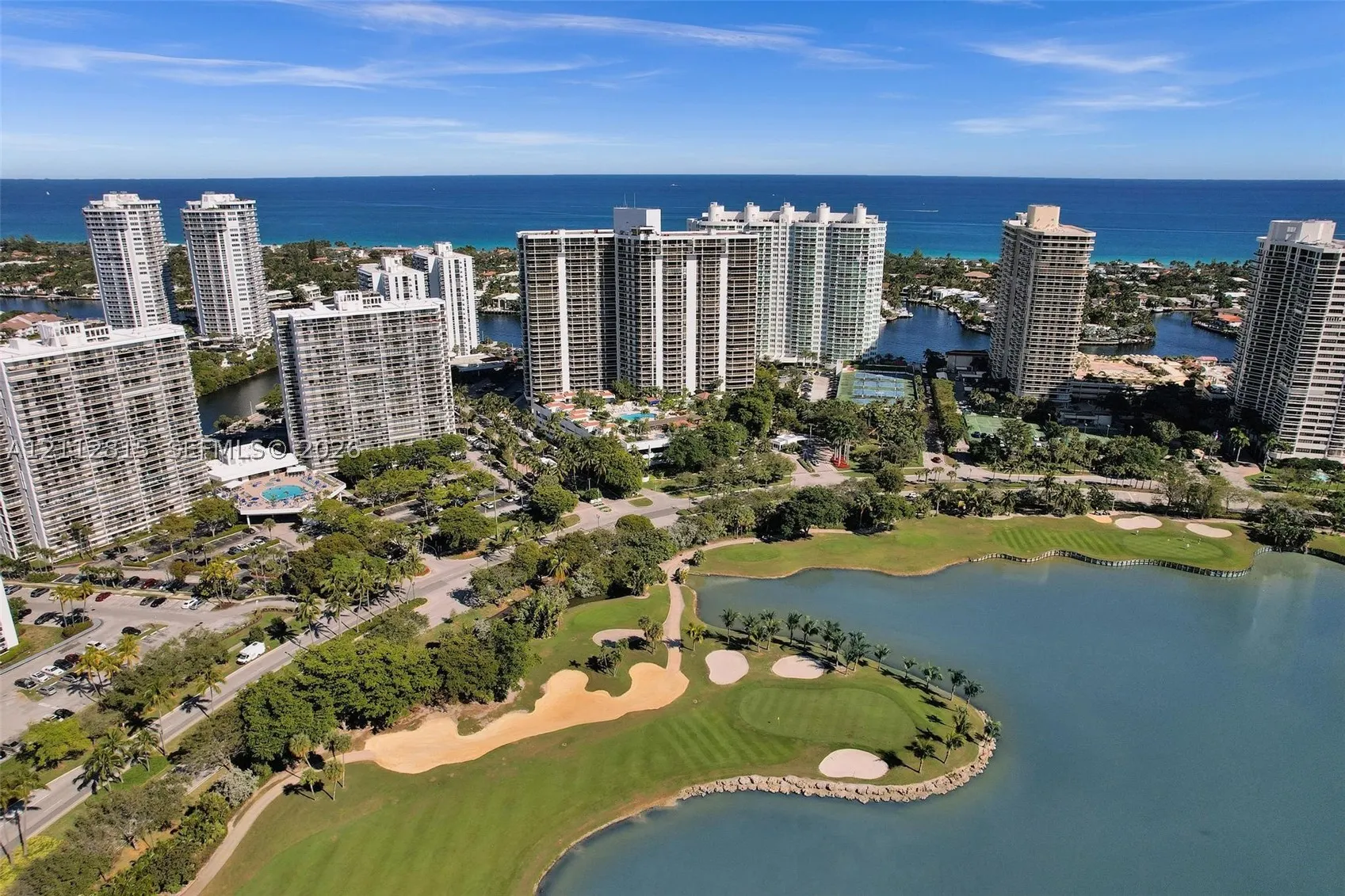 20281 E Country Club Dr #615