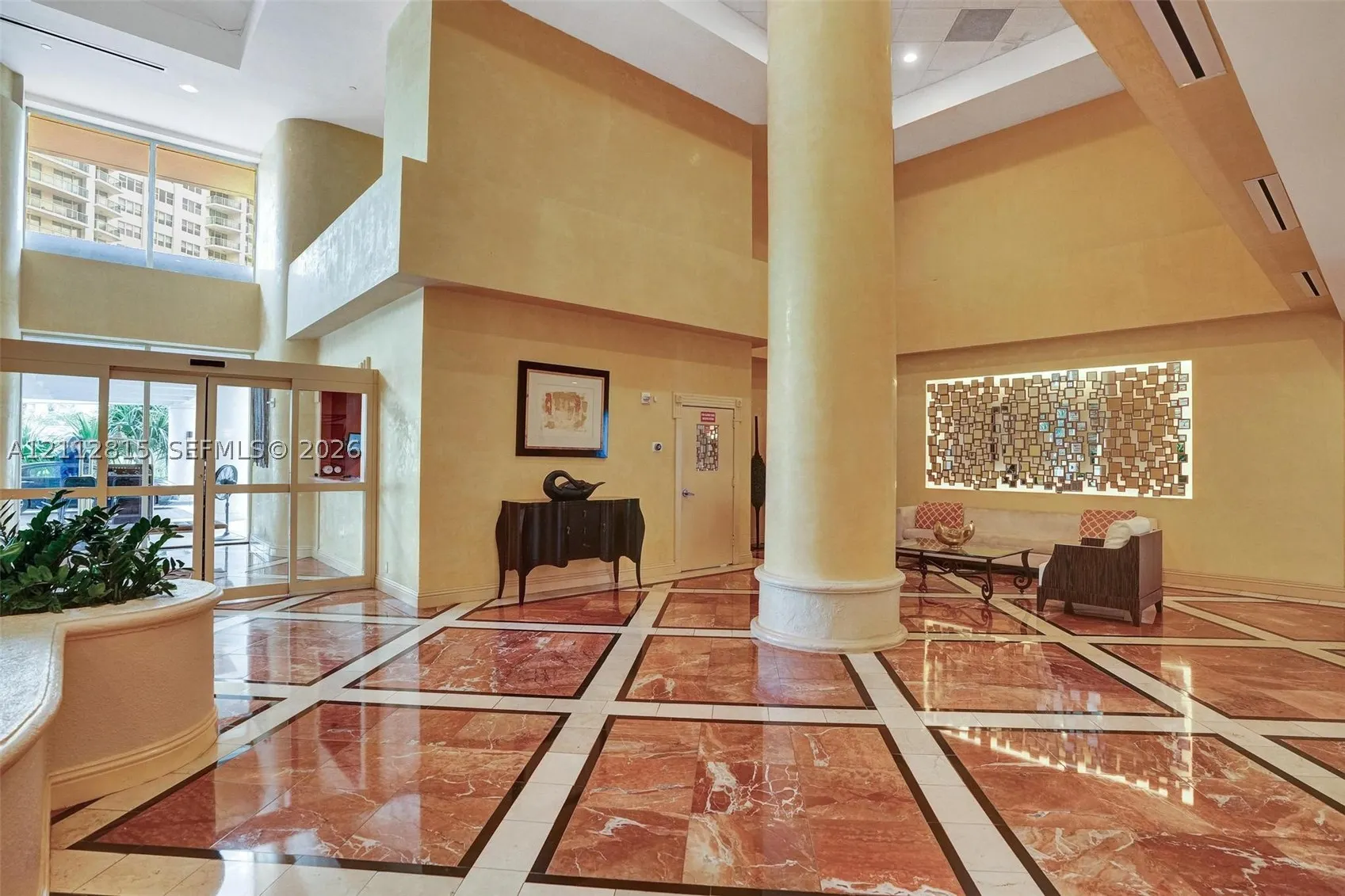 20281 E Country Club Dr #615