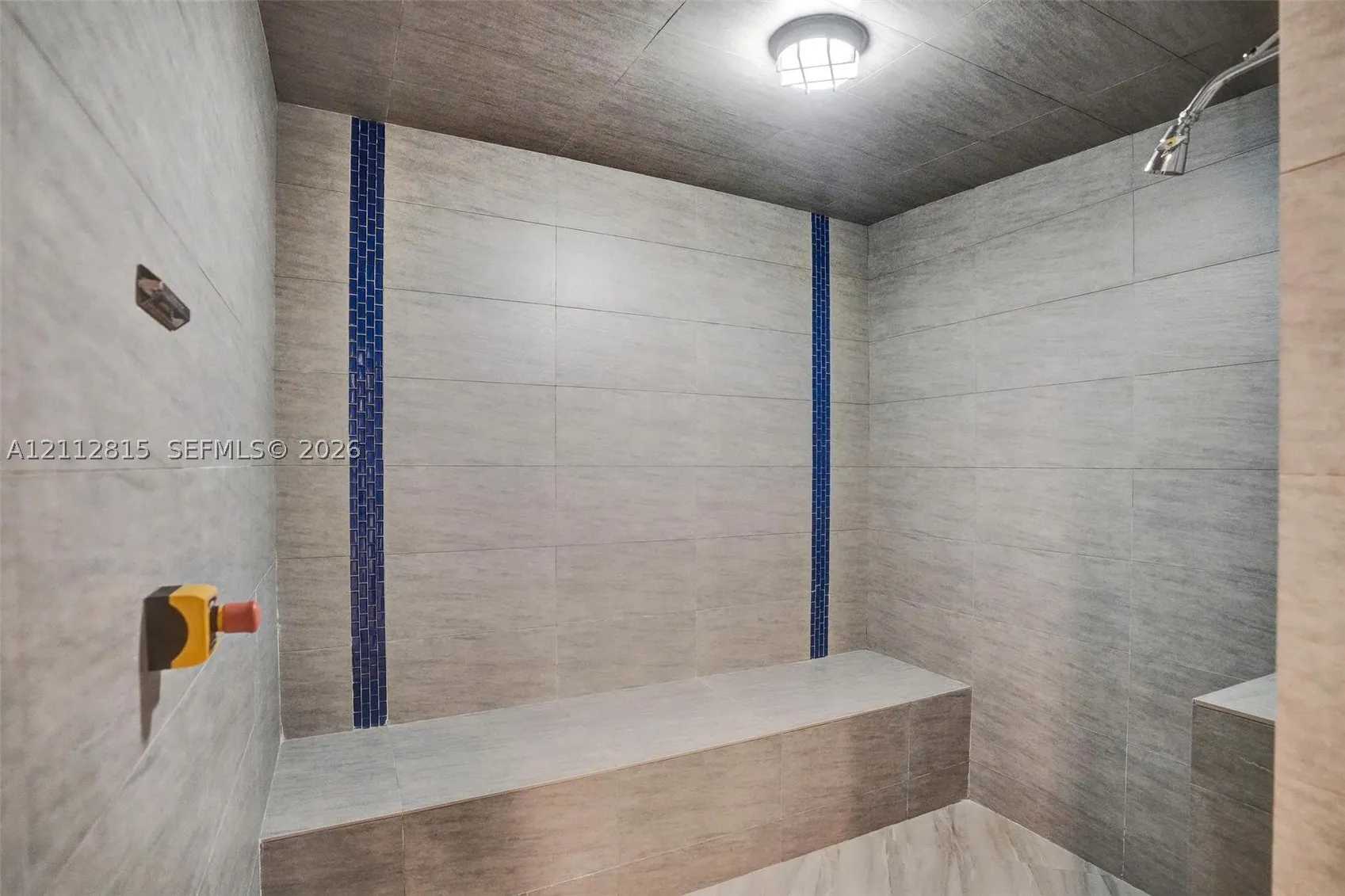 20281 E Country Club Dr #615