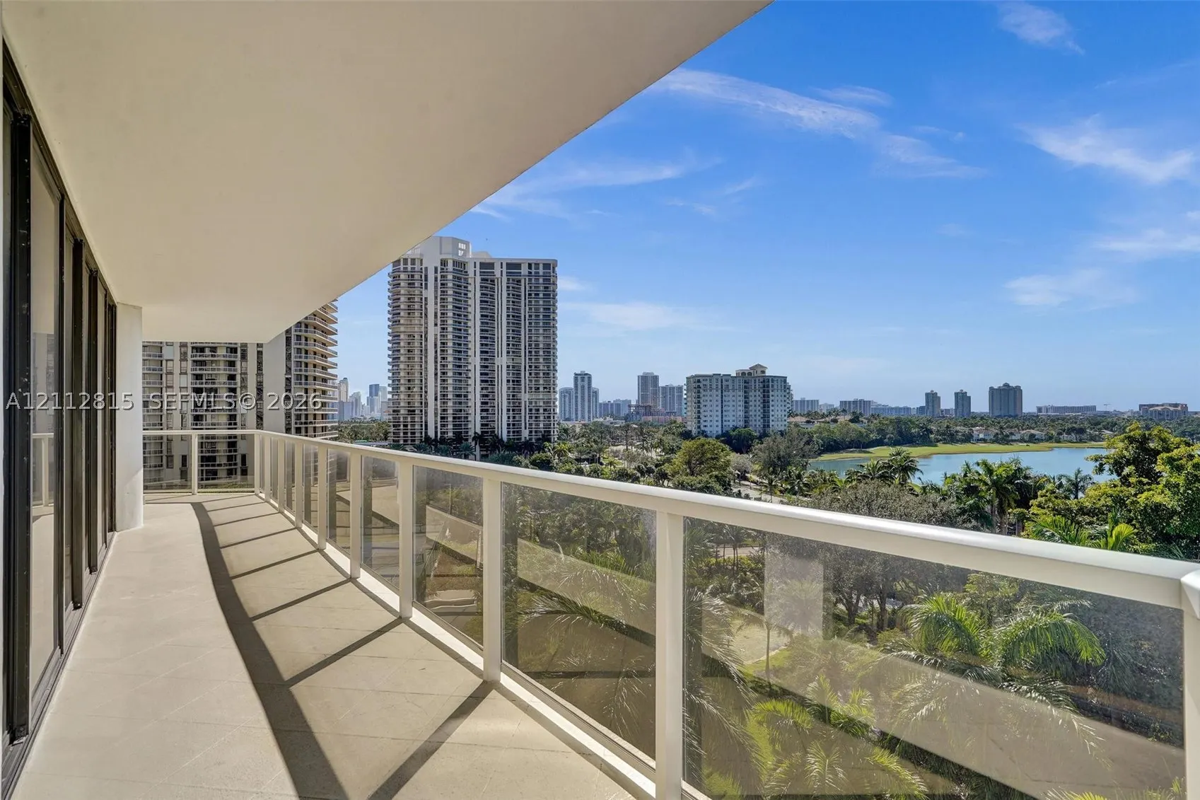 20281 E Country Club Dr #615