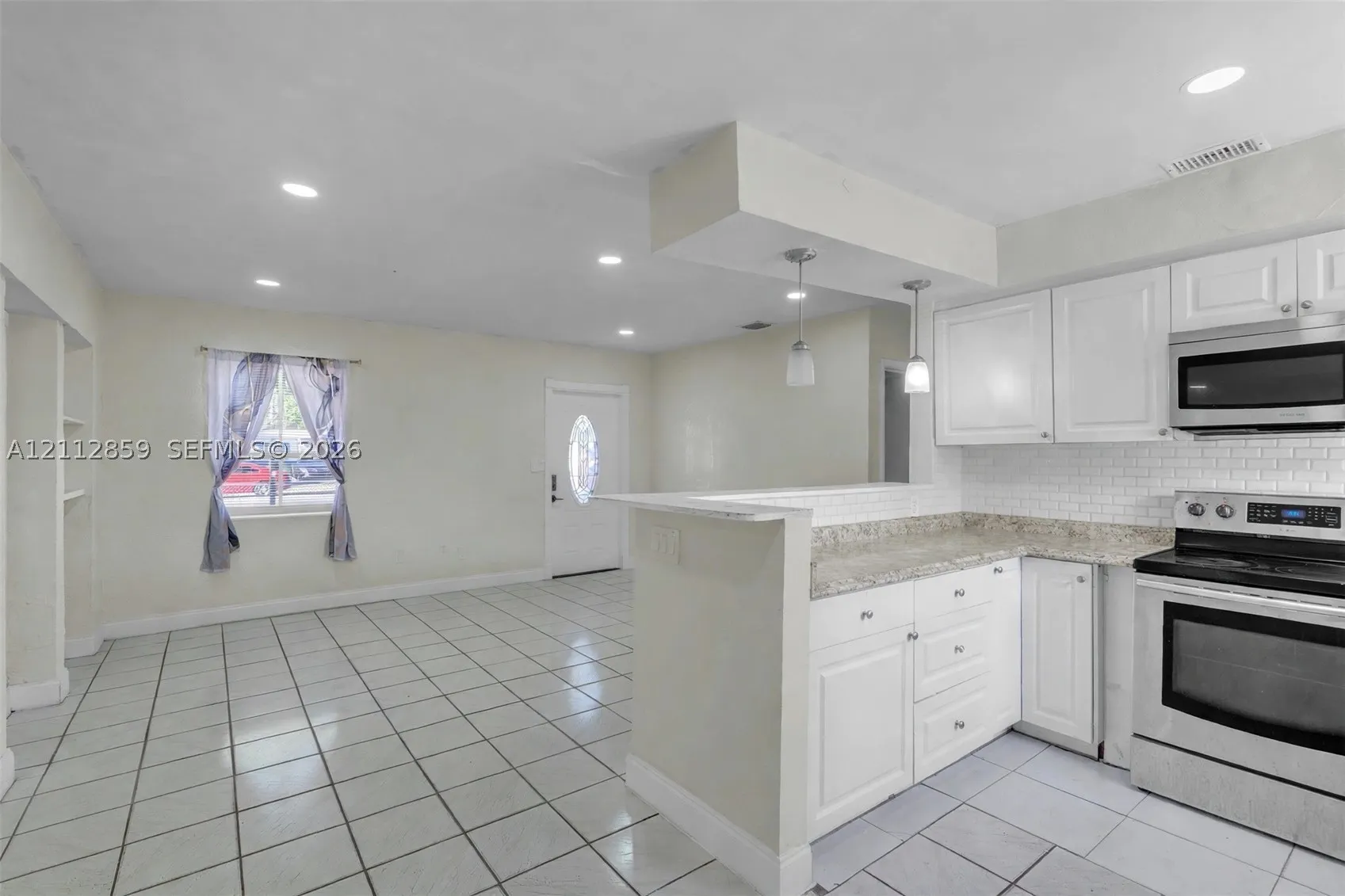 1207 Chateau Park Dr
