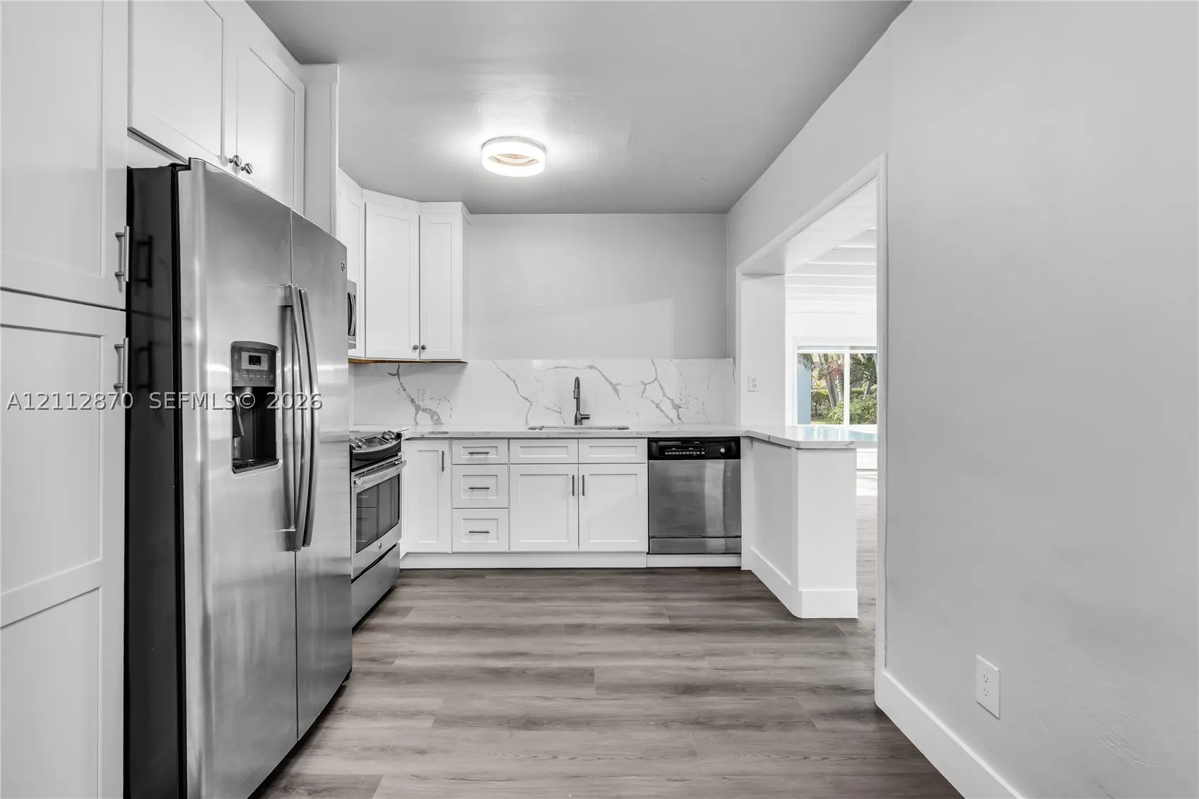 648 South Dr