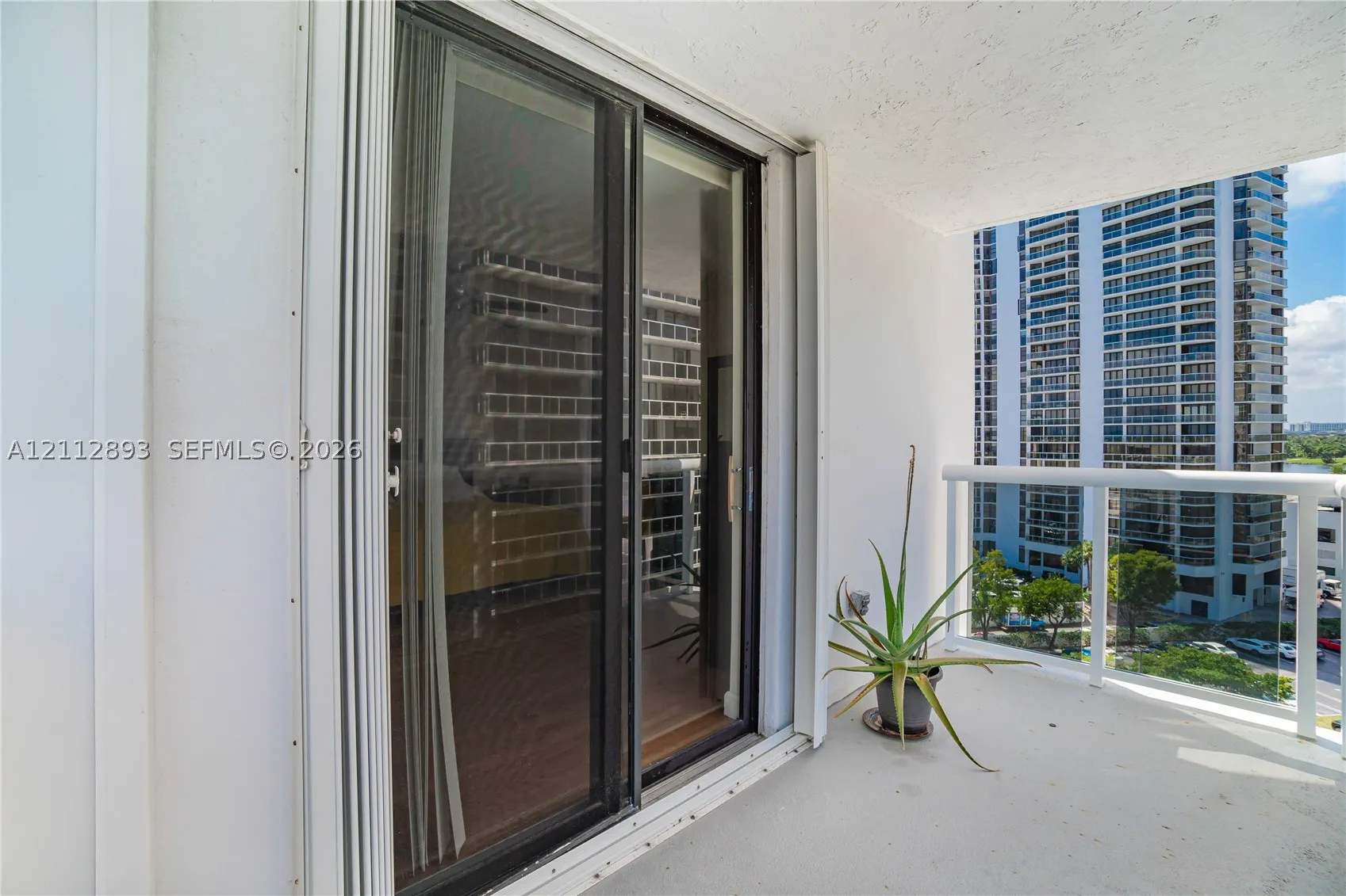 20515 E Country Club Dr #1048