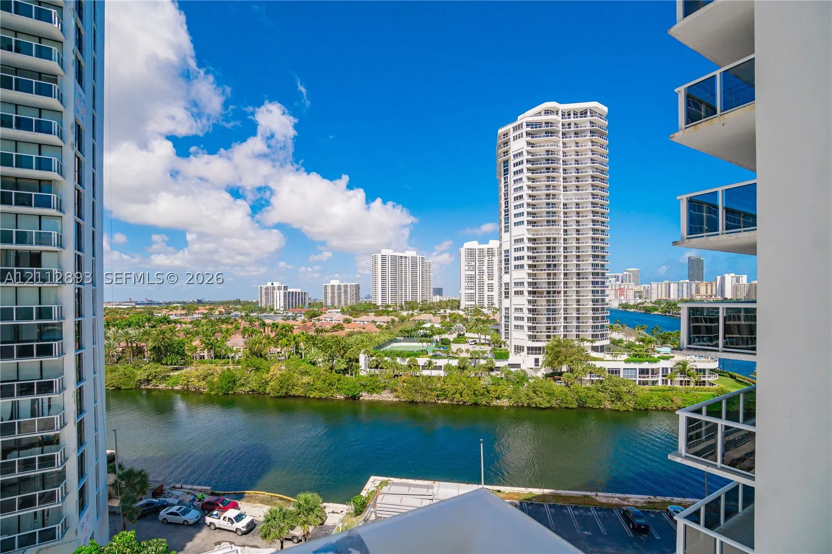 20515 E Country Club Dr #1048