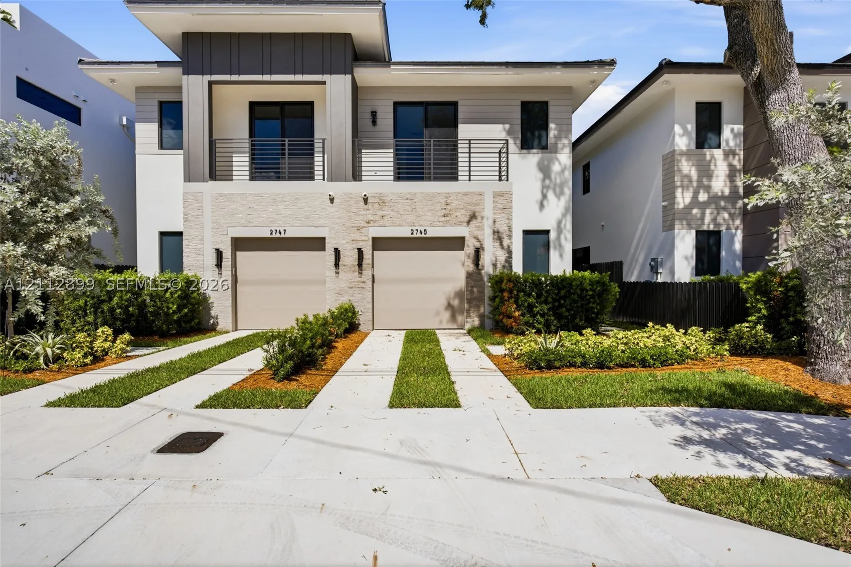 2747 SW 23rd Ter