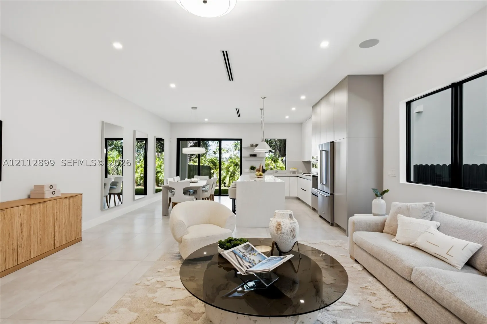 2747 SW 23rd Ter