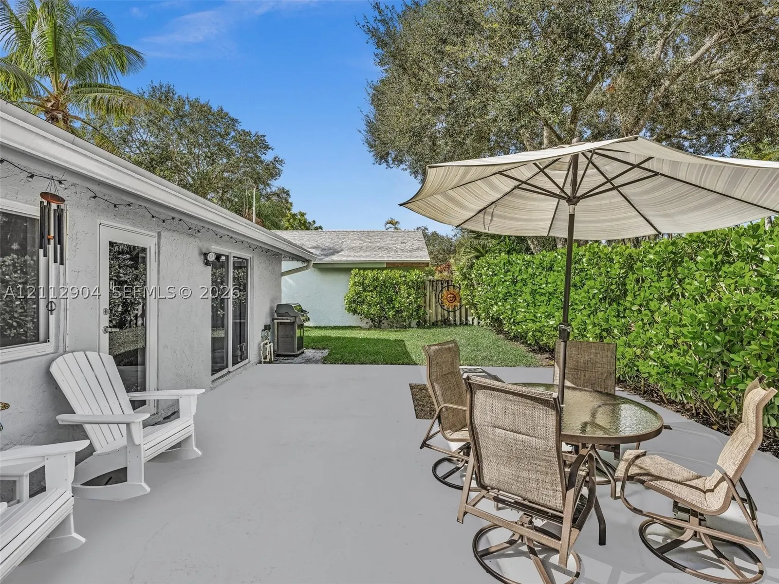 76 Forest Cir