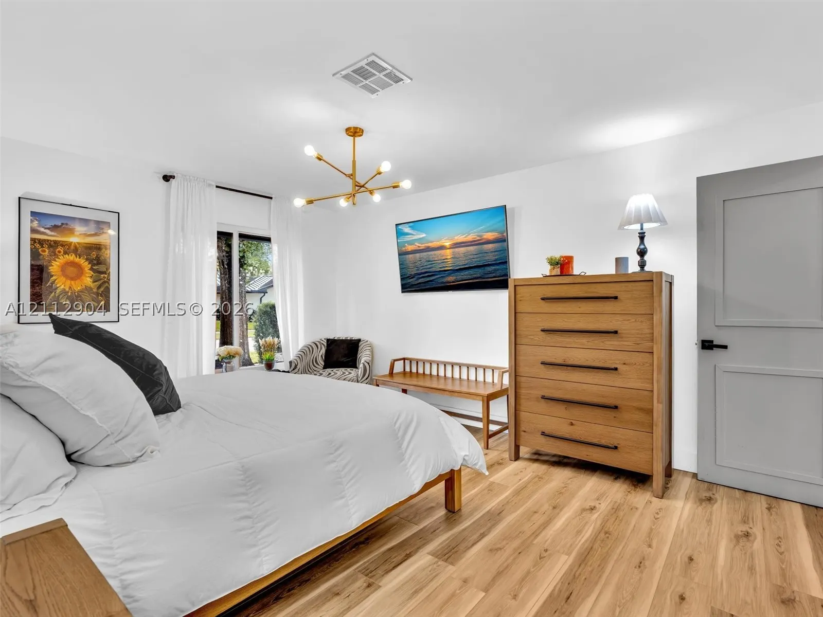 76 Forest Cir