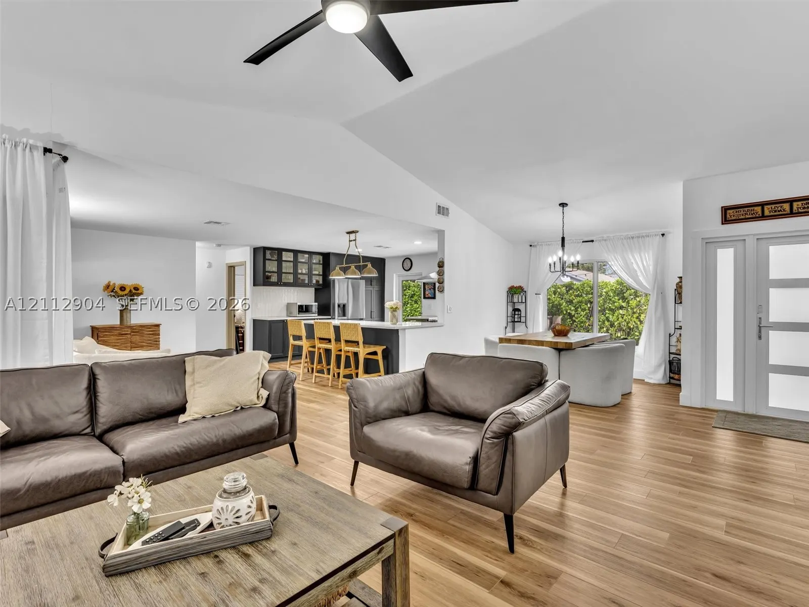 76 Forest Cir
