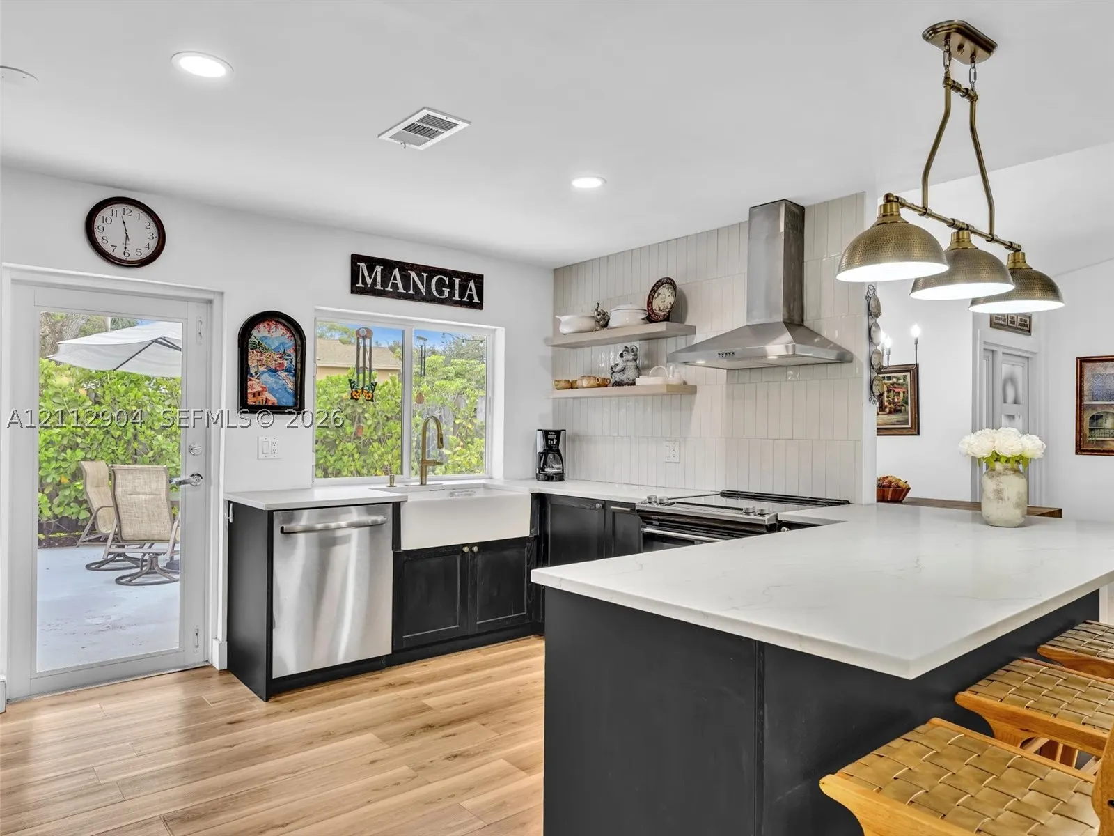 76 Forest Cir