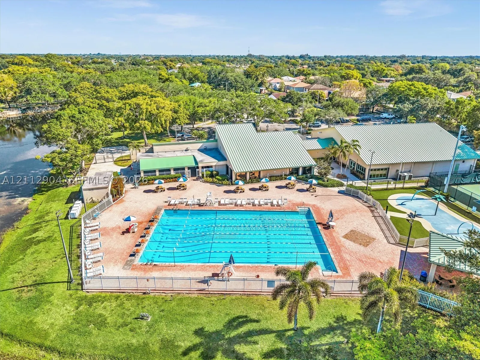 76 Forest Cir