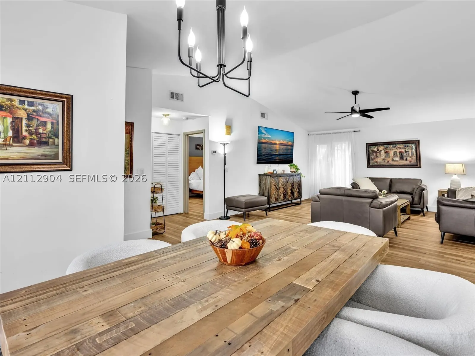 76 Forest Cir