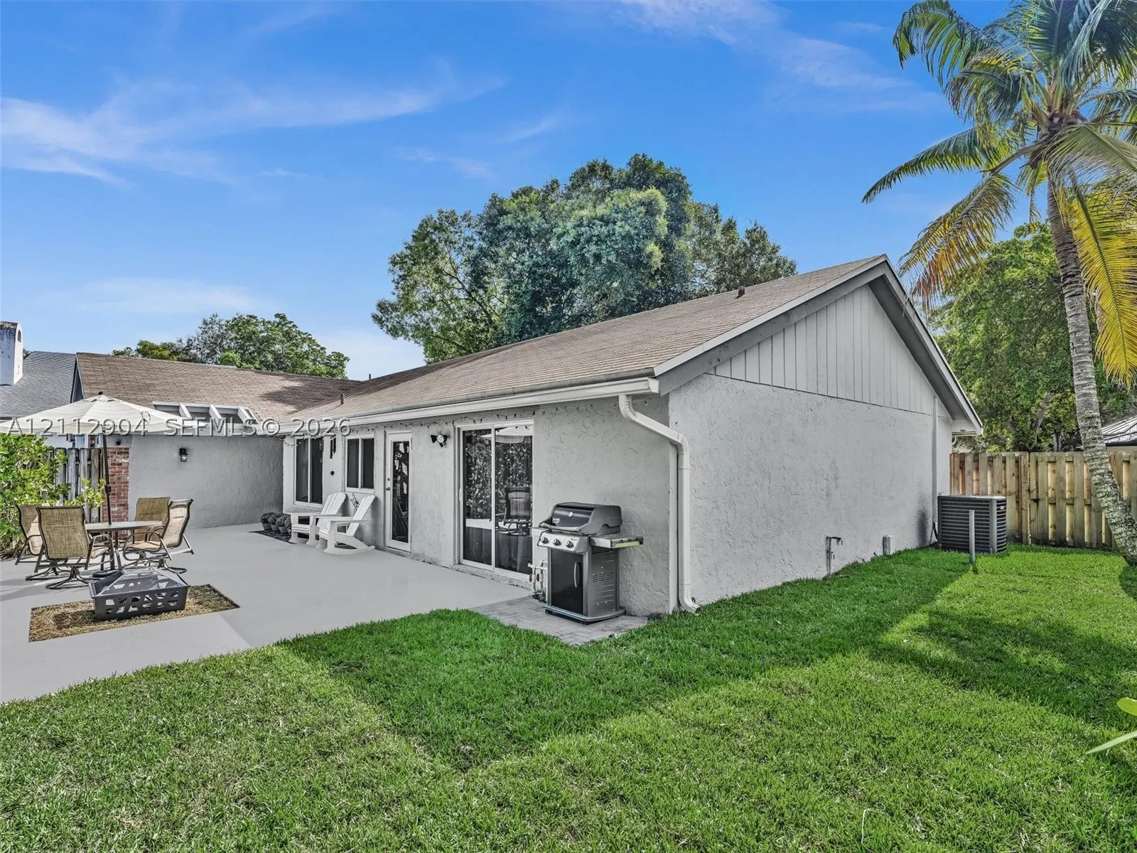 76 Forest Cir