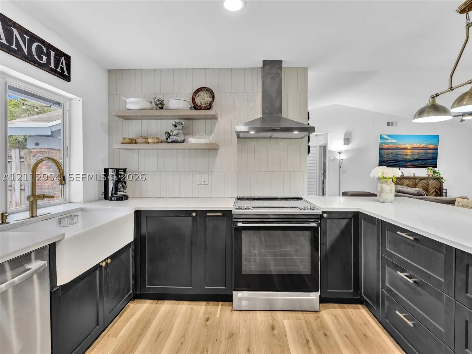 76 Forest Cir