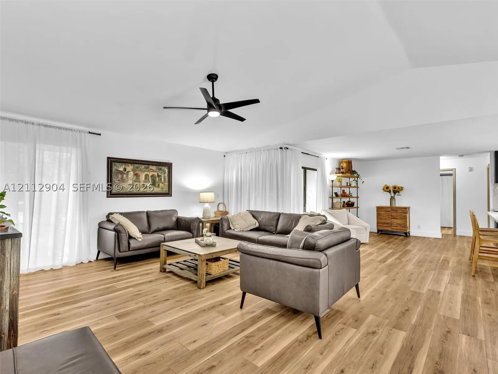 76 Forest Cir