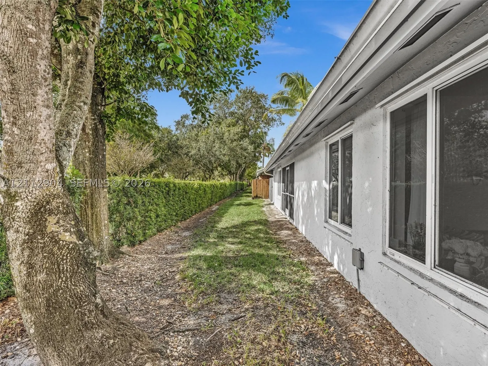 76 Forest Cir