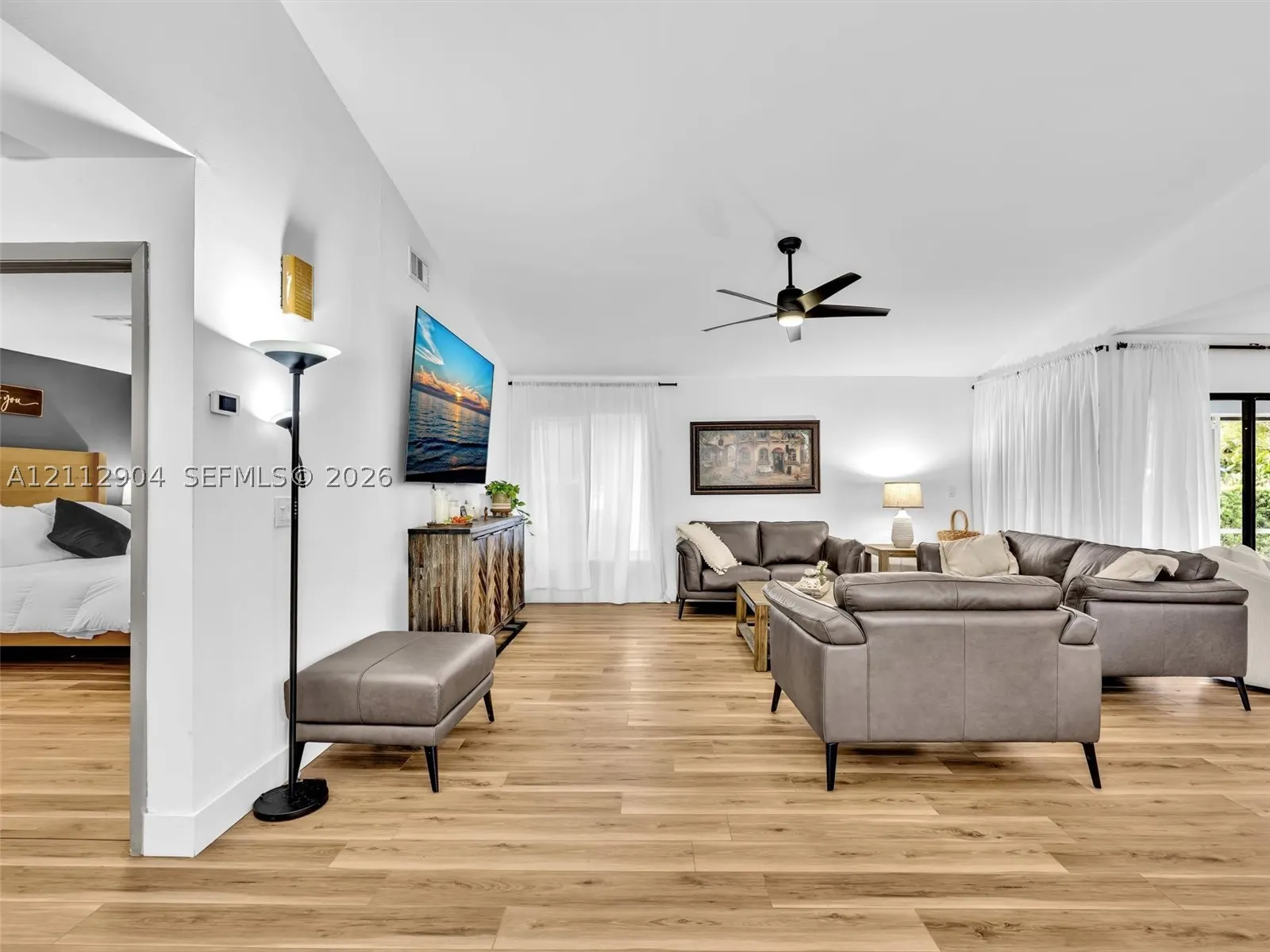 76 Forest Cir