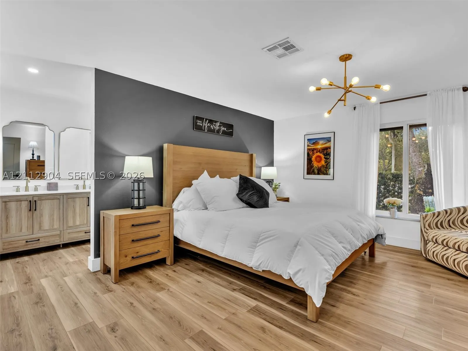 76 Forest Cir