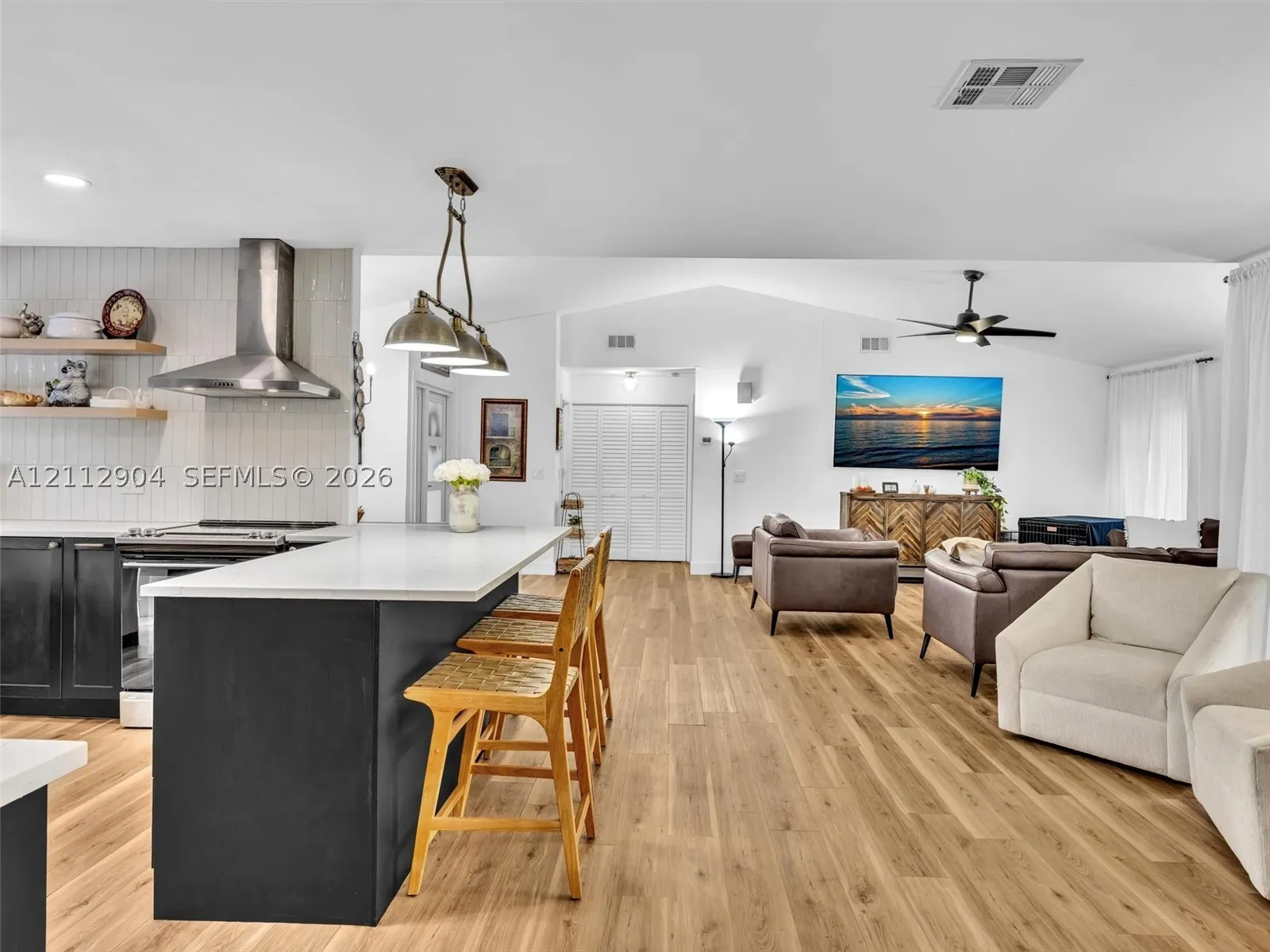 76 Forest Cir