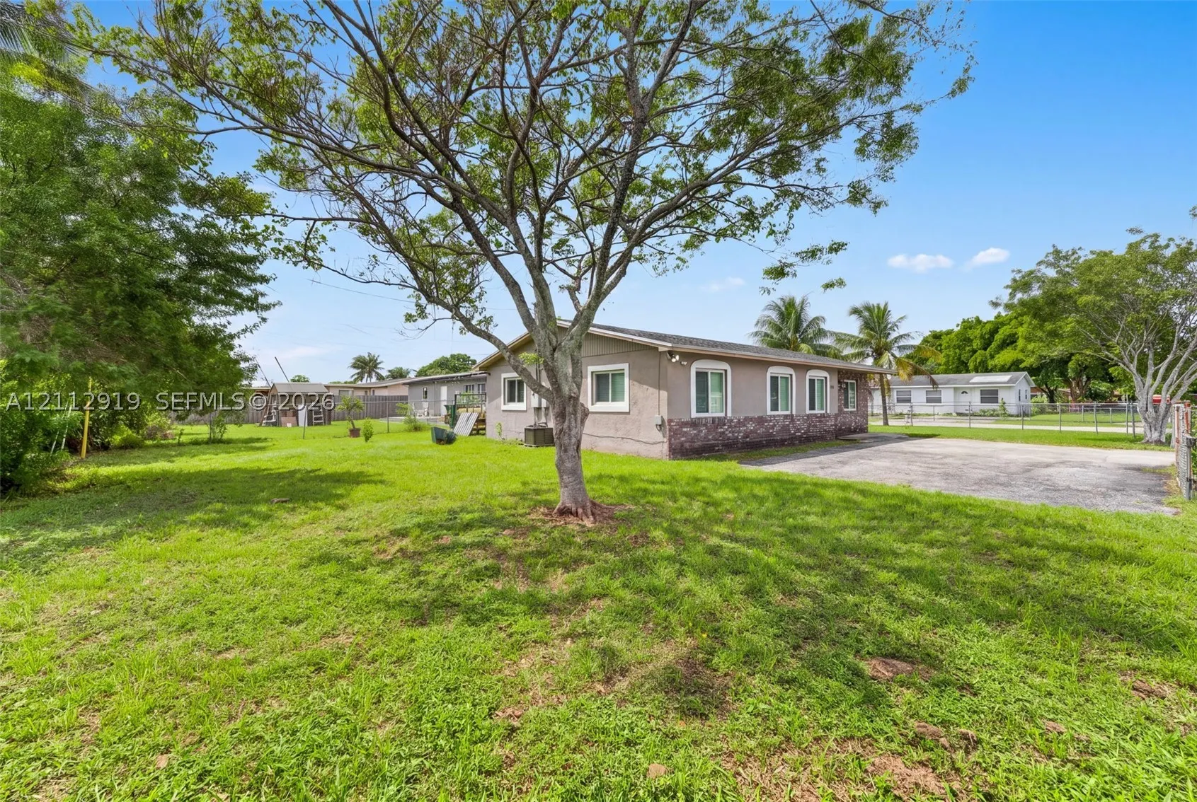 2120 NW 28th Ter