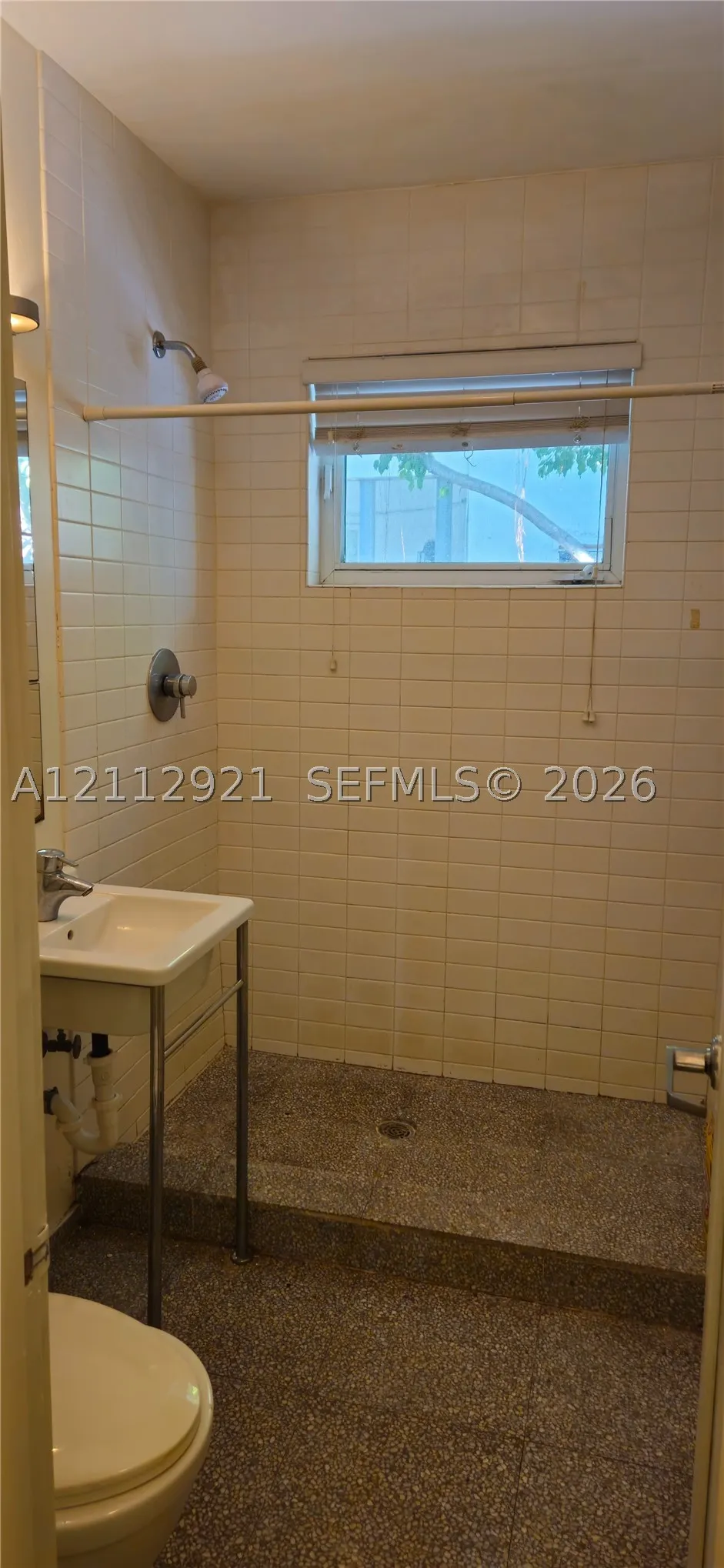 745 13th St #16