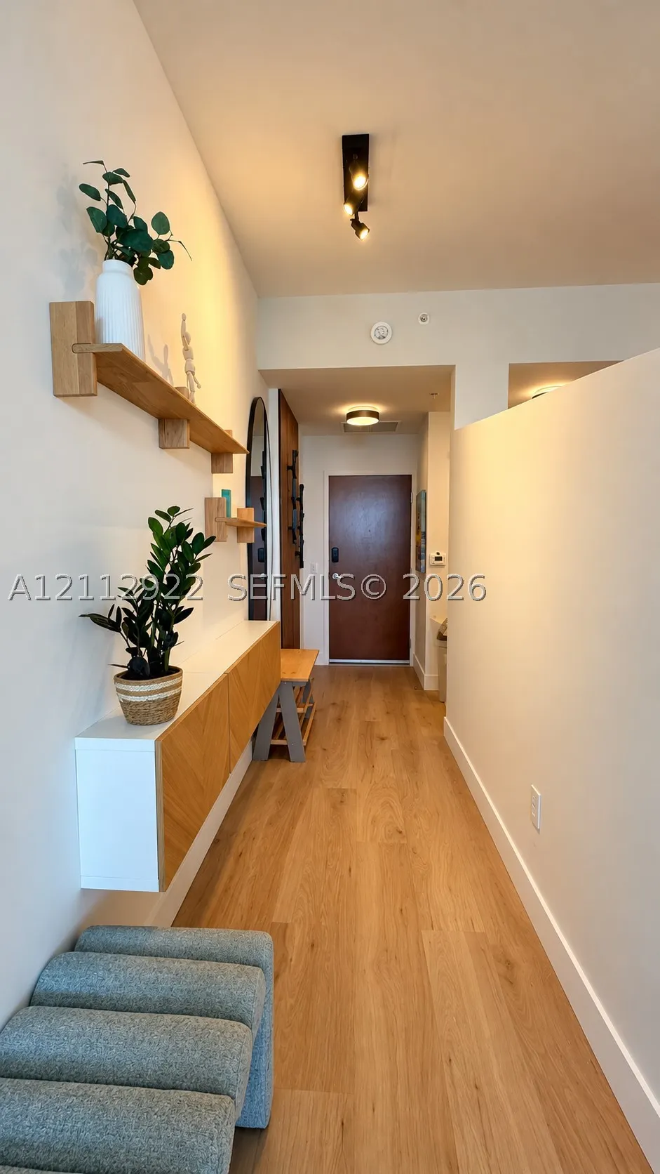 300 S Australian Ave #916