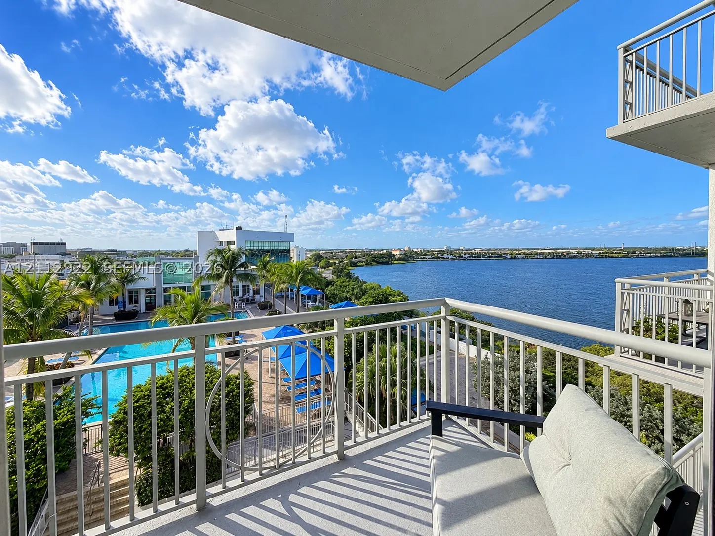 300 S Australian Ave #916