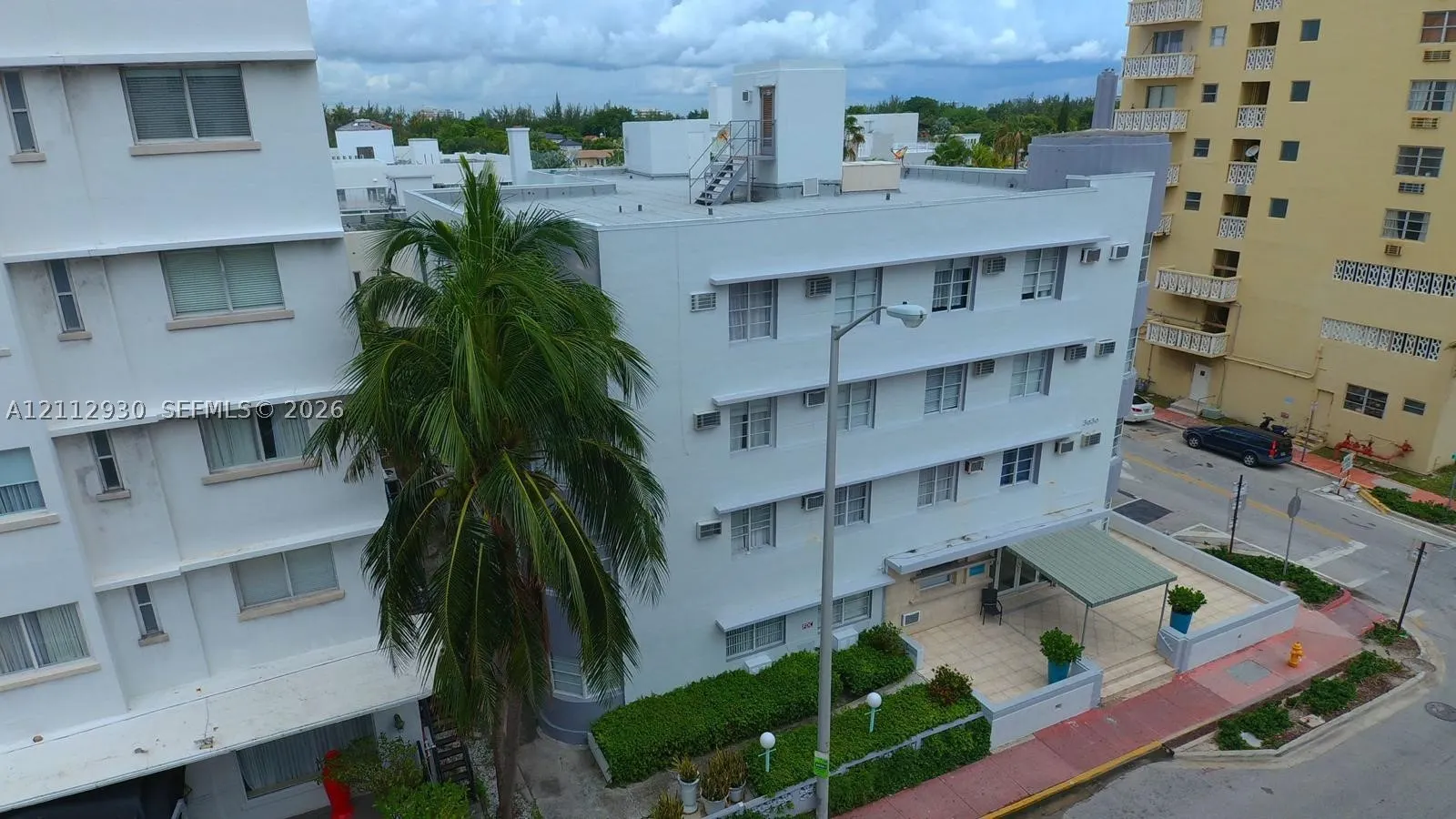 3030 Collins Ave #1G