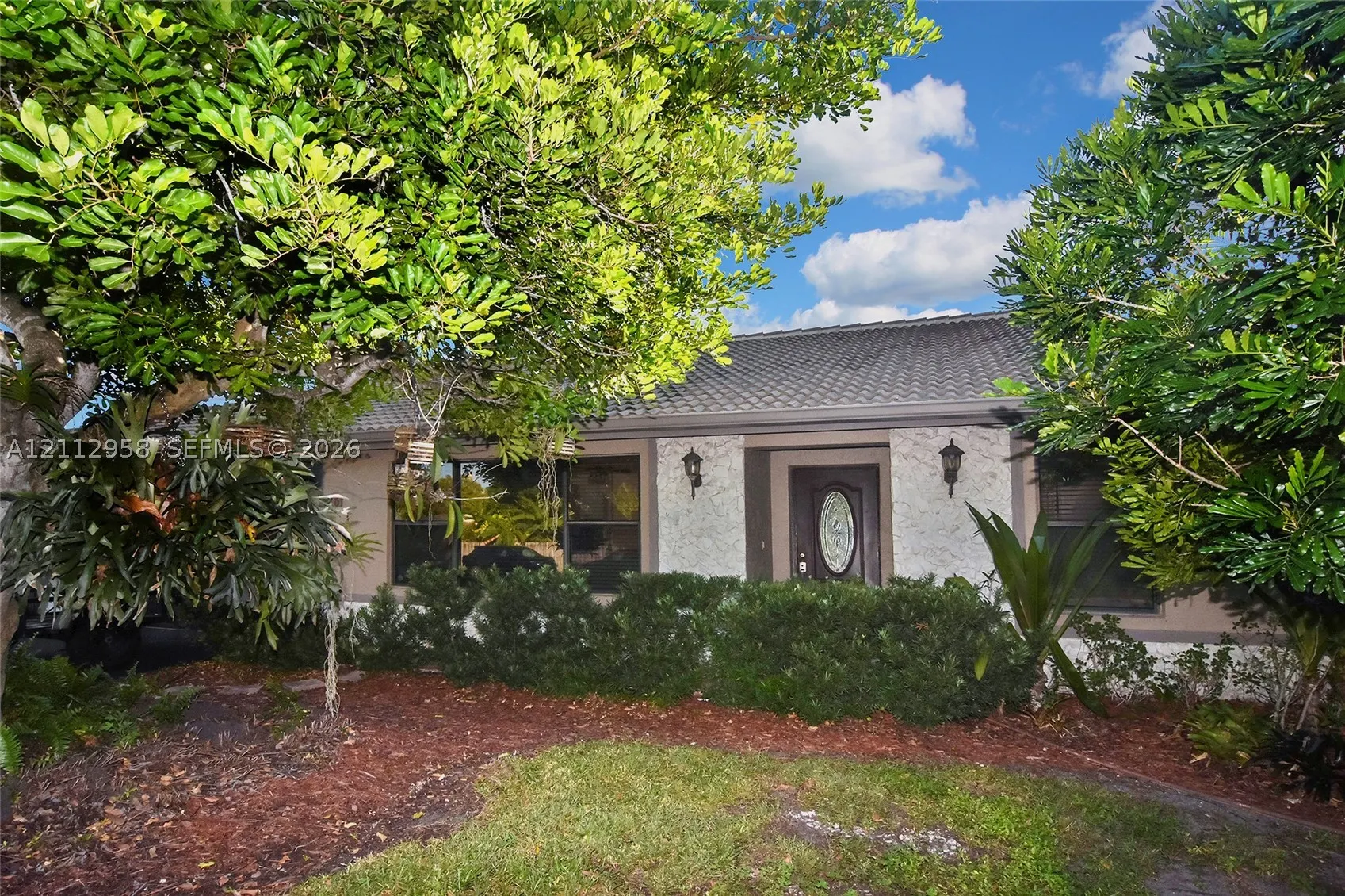 476 SW 169th Ter