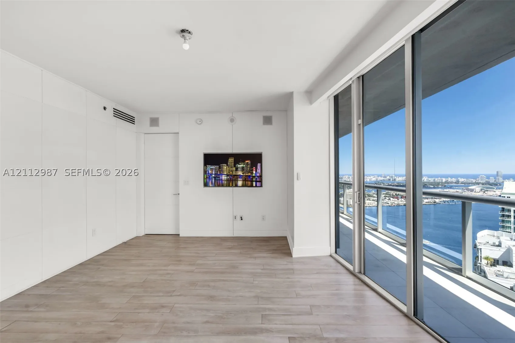 465 Brickell Ave #4901