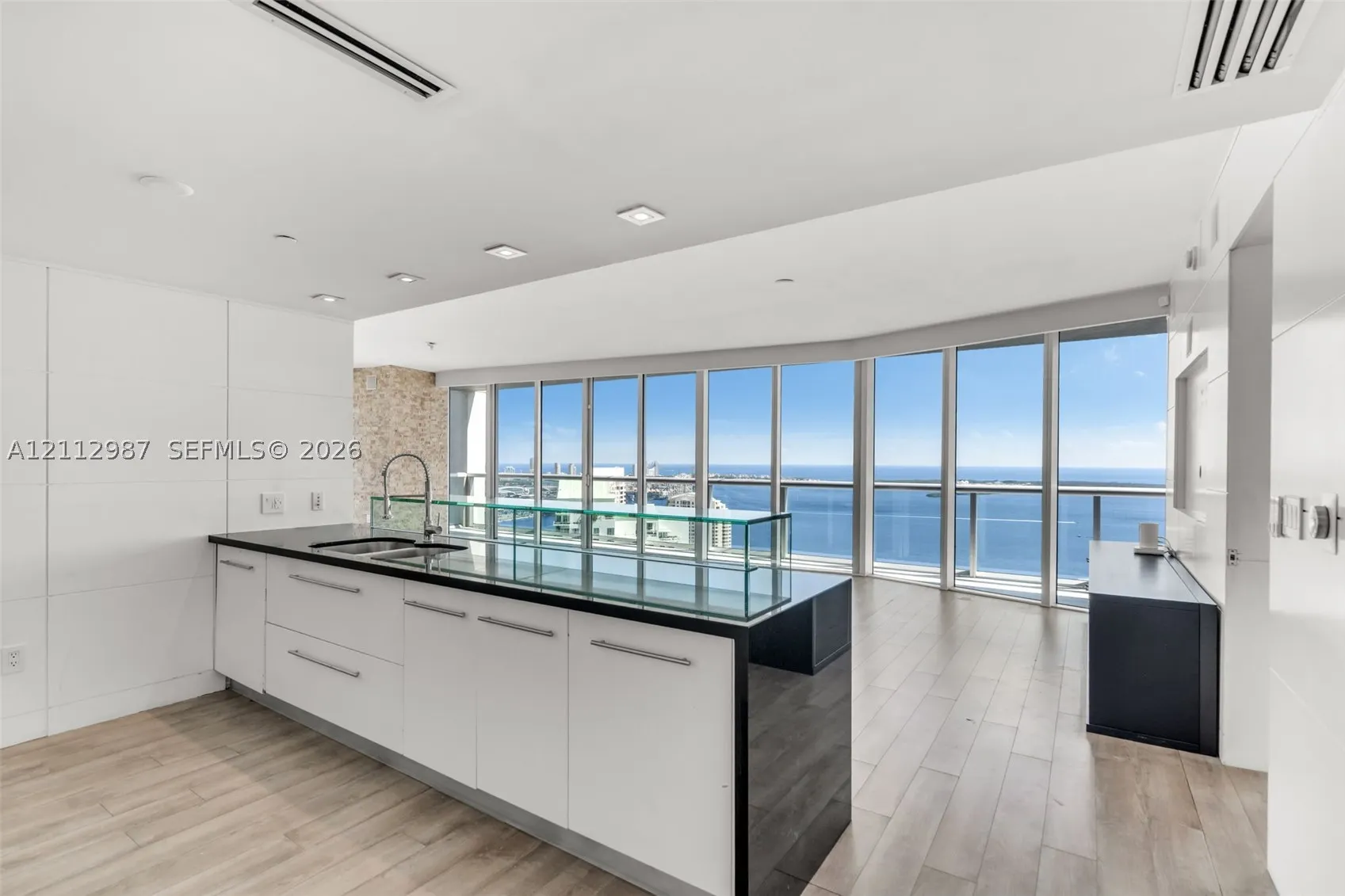 465 Brickell Ave #4901