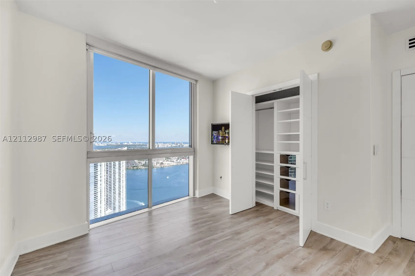 465 Brickell Ave #4901