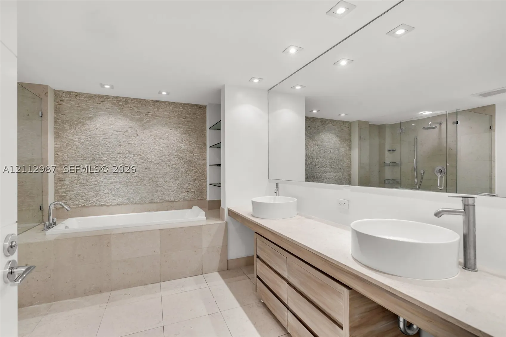 465 Brickell Ave #4901