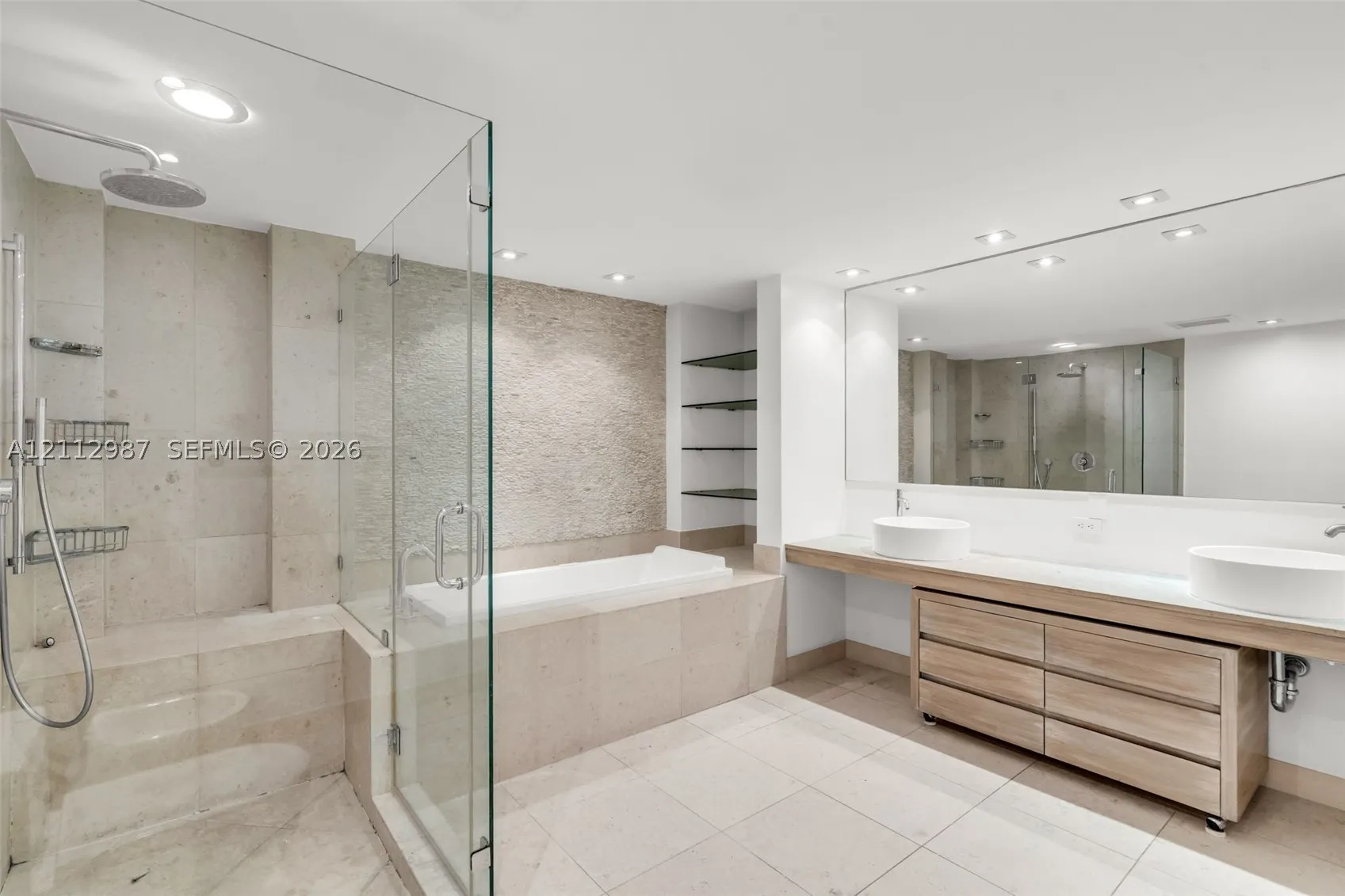 465 Brickell Ave #4901