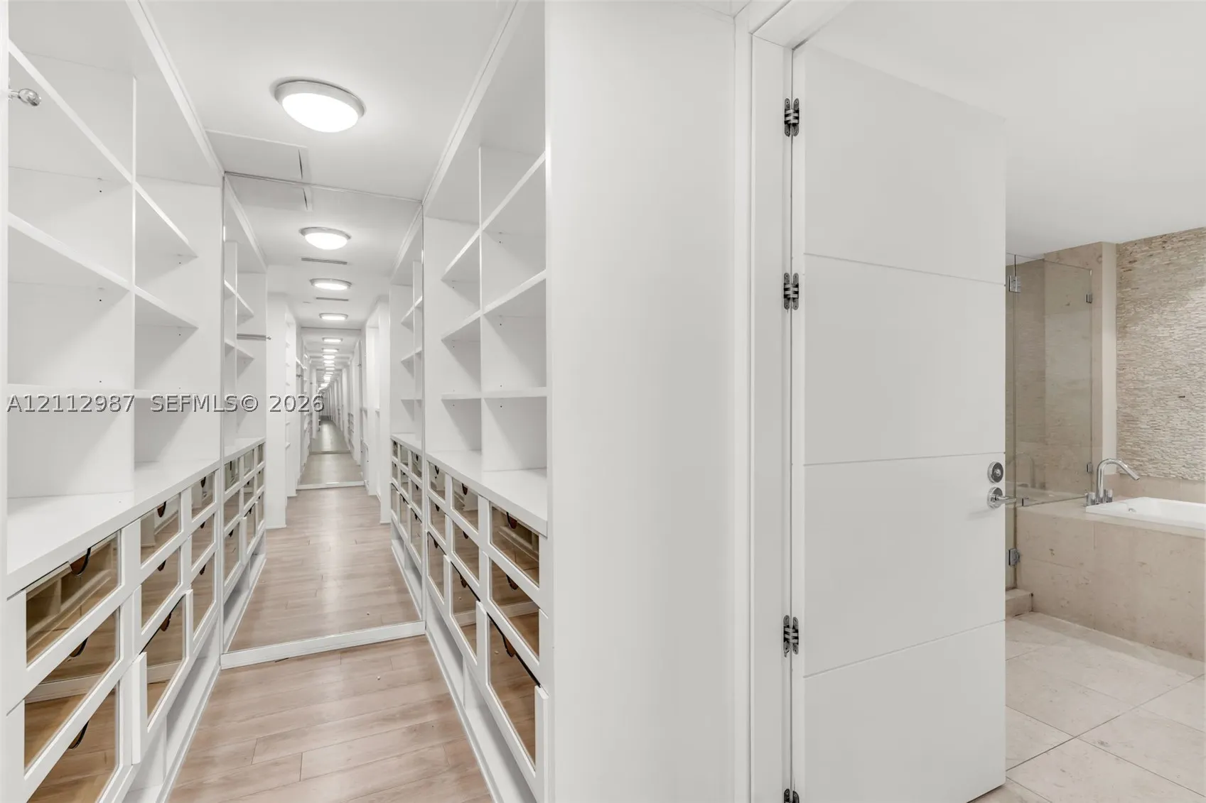 465 Brickell Ave #4901