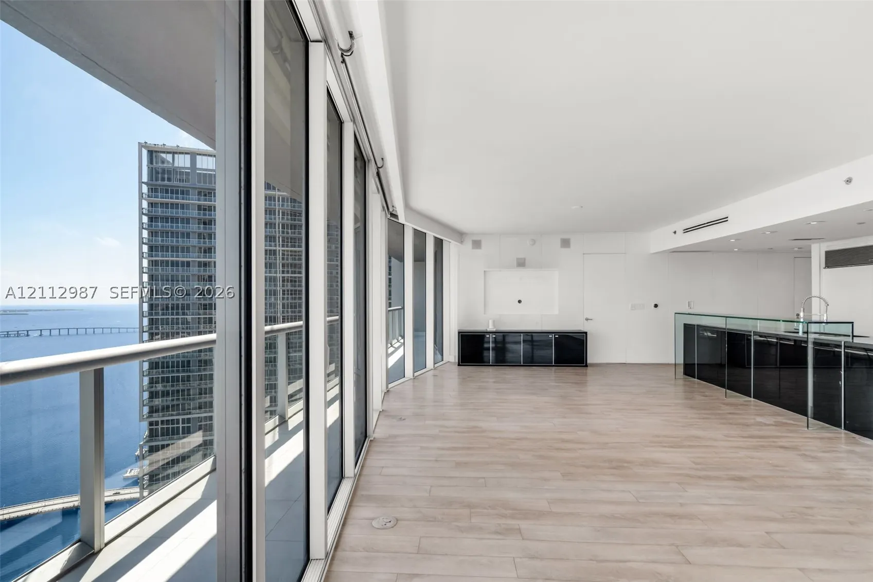 465 Brickell Ave #4901