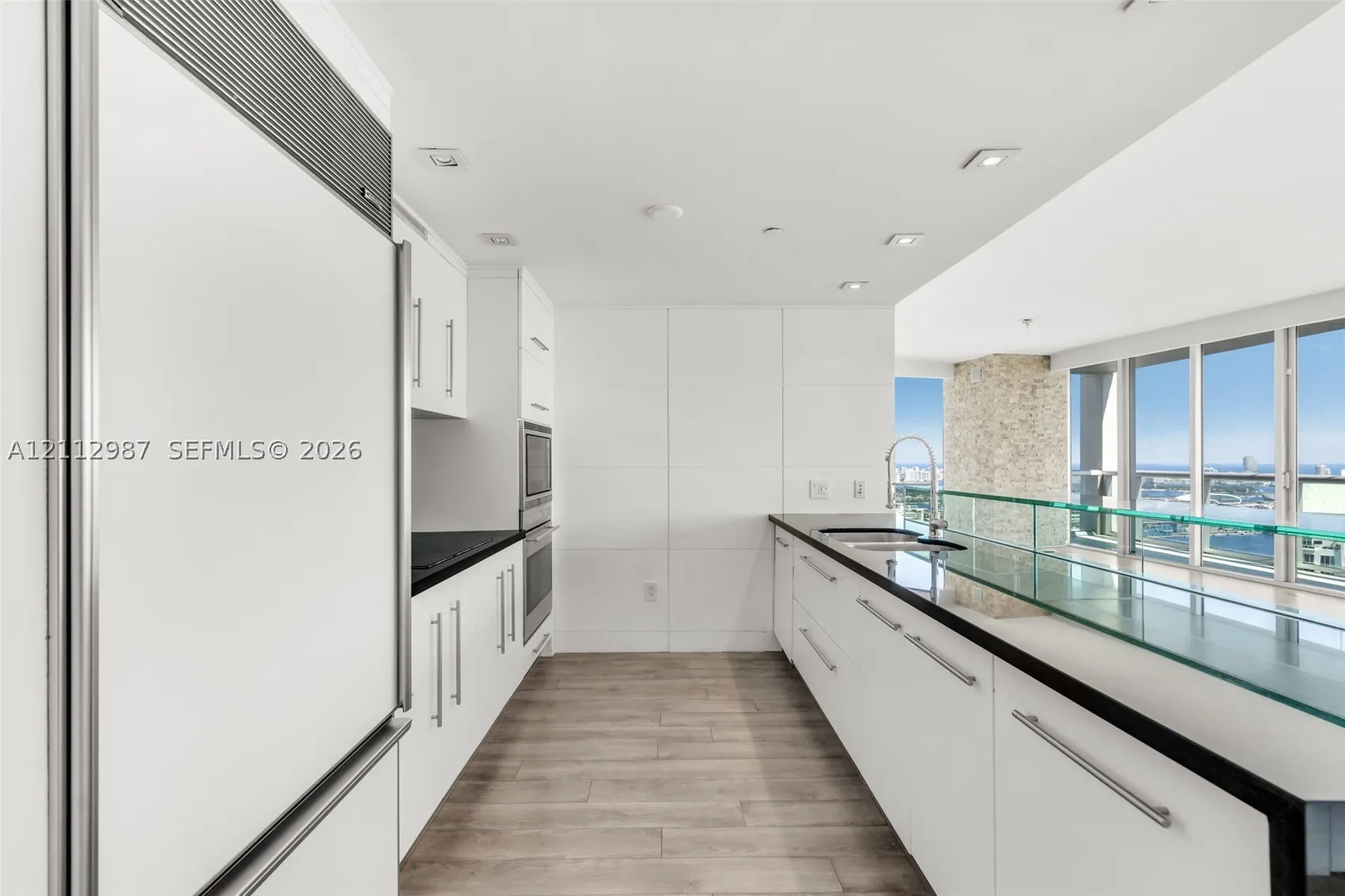 465 Brickell Ave #4901