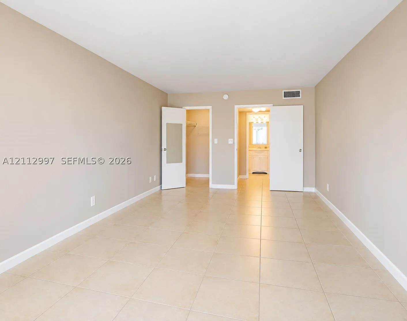 601 Three Islands Blvd #412