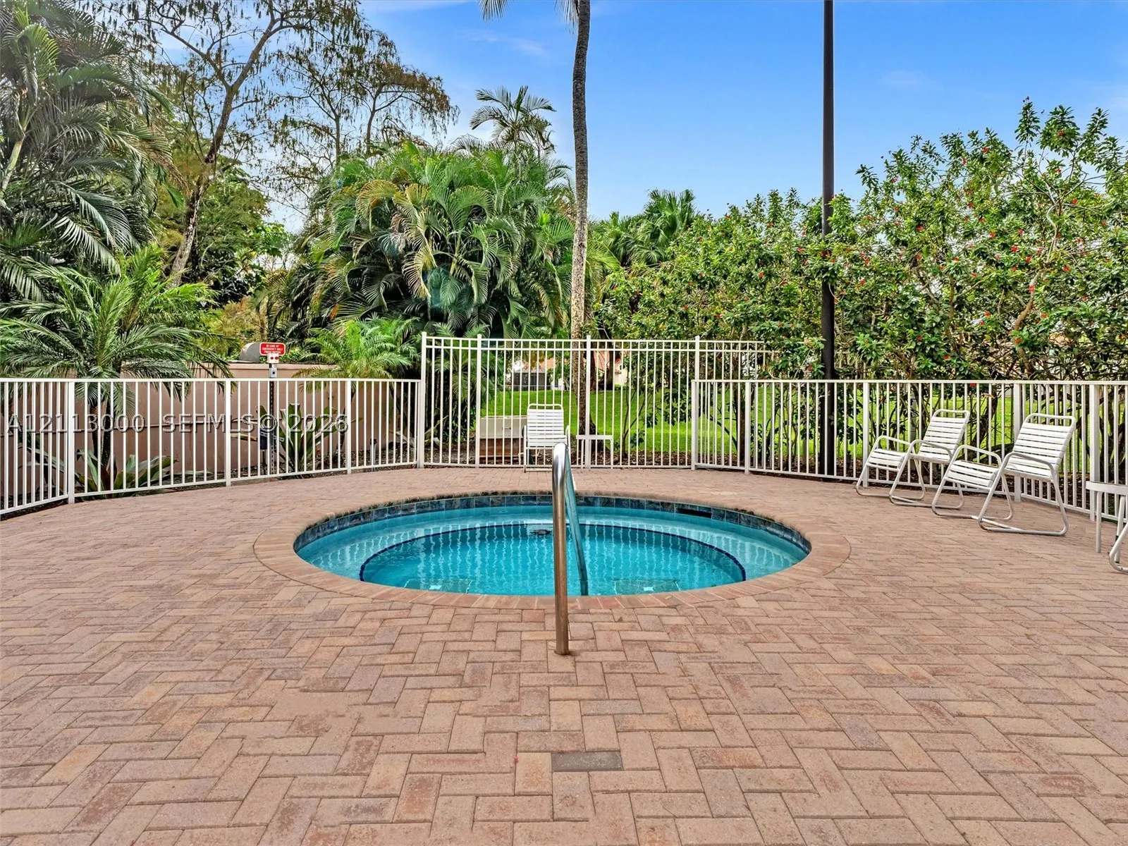 10860 La Salinas Cir