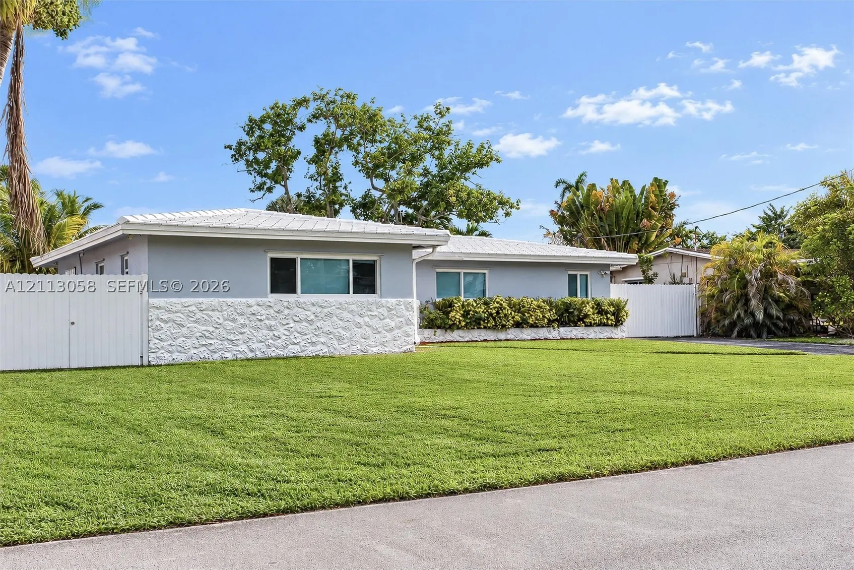 1980 NW 33rd Ct