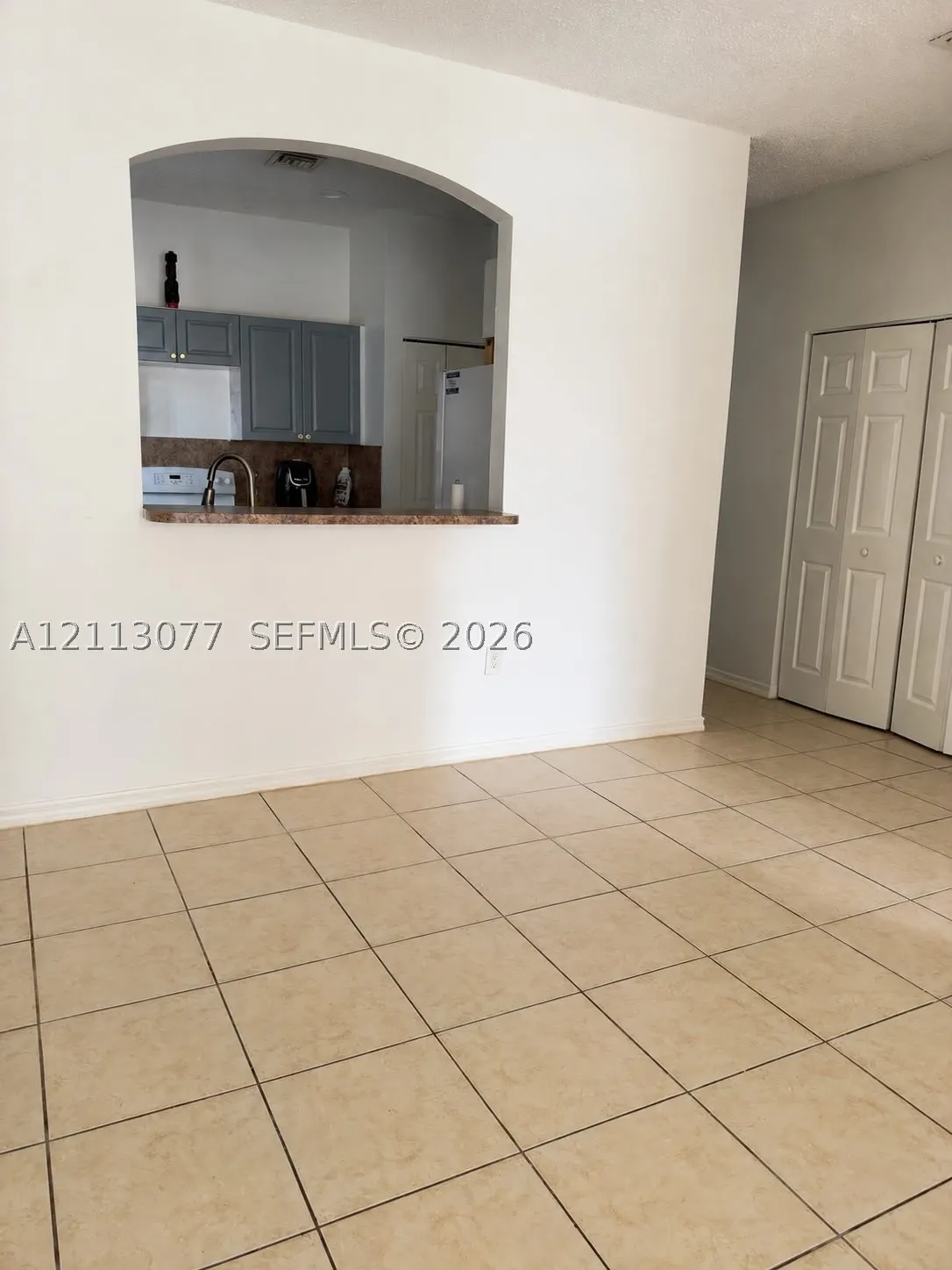 1060 NE 42nd Ter